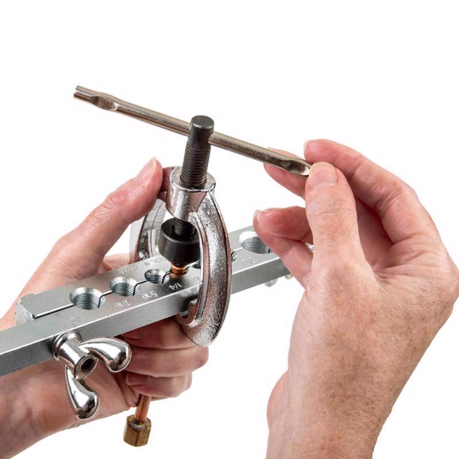 Superior Tool Pipe Flaring Tool 5/8 in. D 2 pc