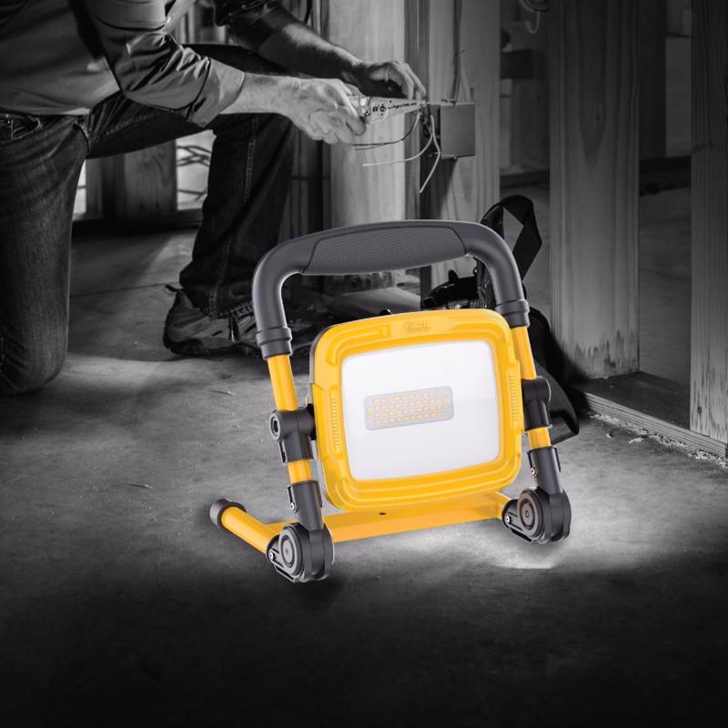 Feit Pro Series 3000 lm LED Corded Stand (H or Scissor) Work Light