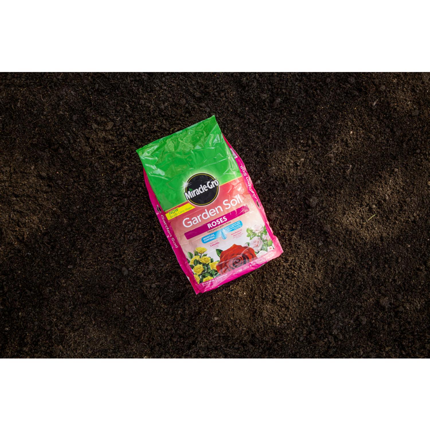 Miracle-Gro Rose Garden Soil 1.5 cu ft