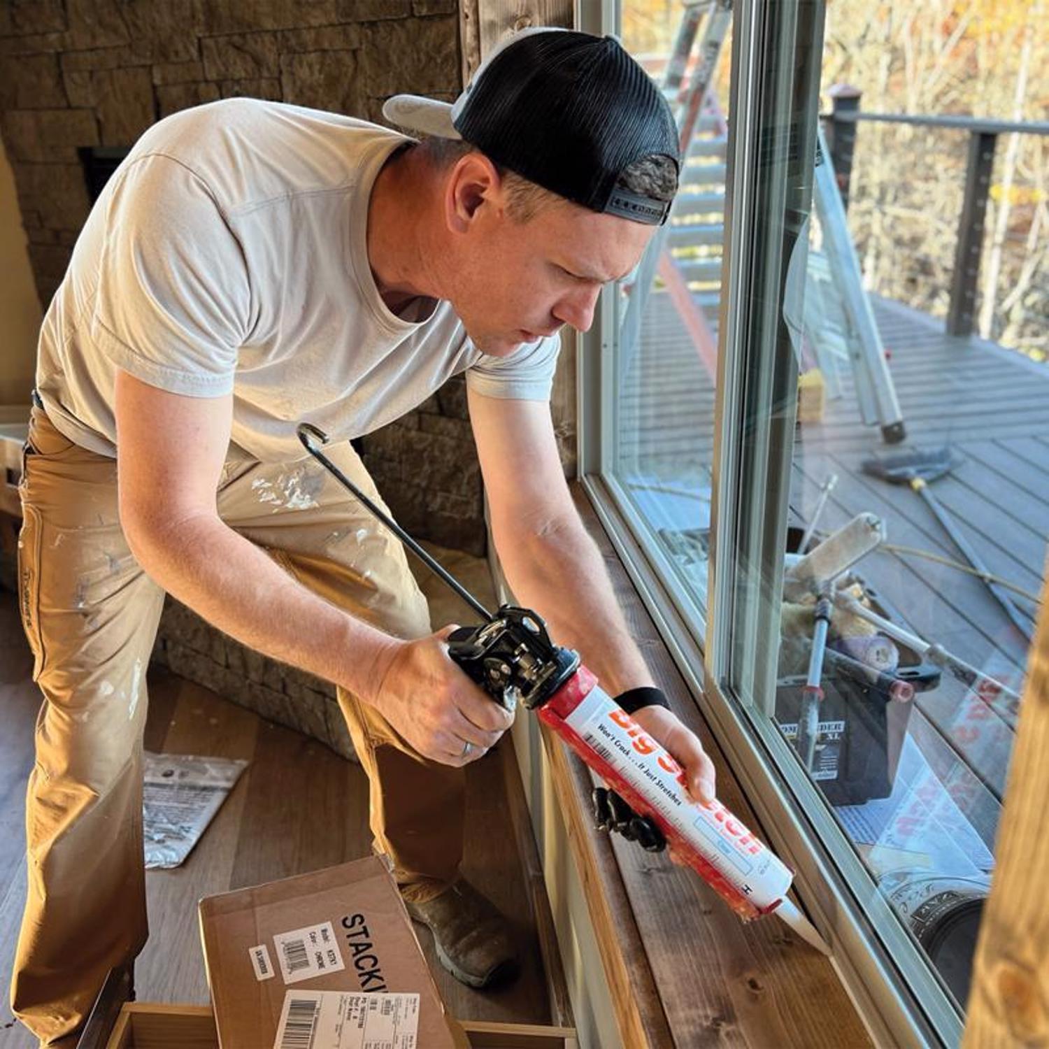 Sashco Big Stretch Tan Elastomeric Acrylic Latex Door/Siding/ Window Caulk 10.5 oz