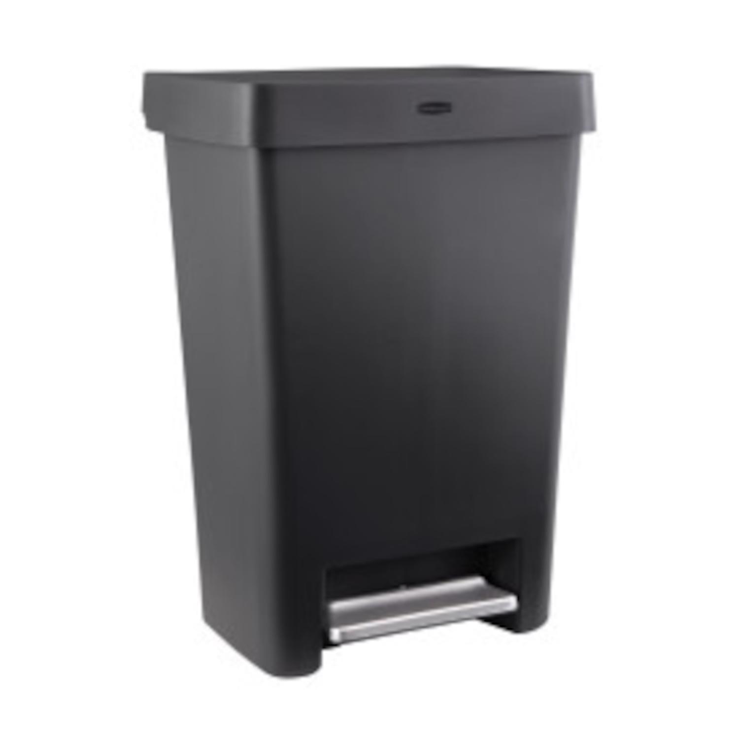 Rubbermaid 13 gal Charcoal Resin Trash Can