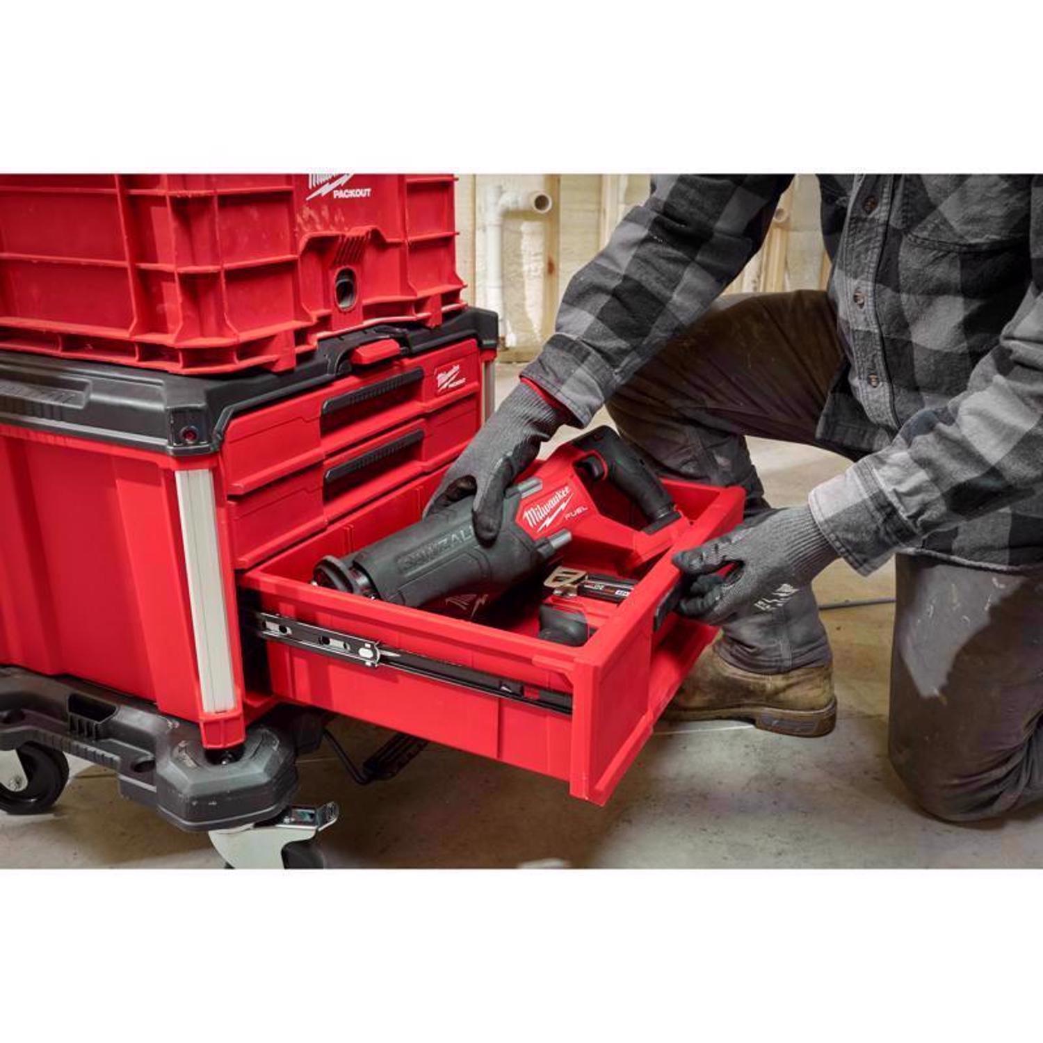 Milwaukee Packout 16.3 in. Modular 3-Drawer Multi Drawer Tool Box Black/Red