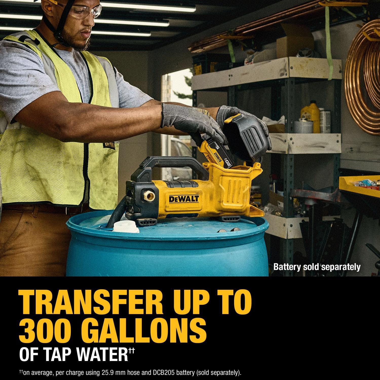 DeWalt 20V MAX 270 gal Polycarbonate Automatic Battery Transfer Pump