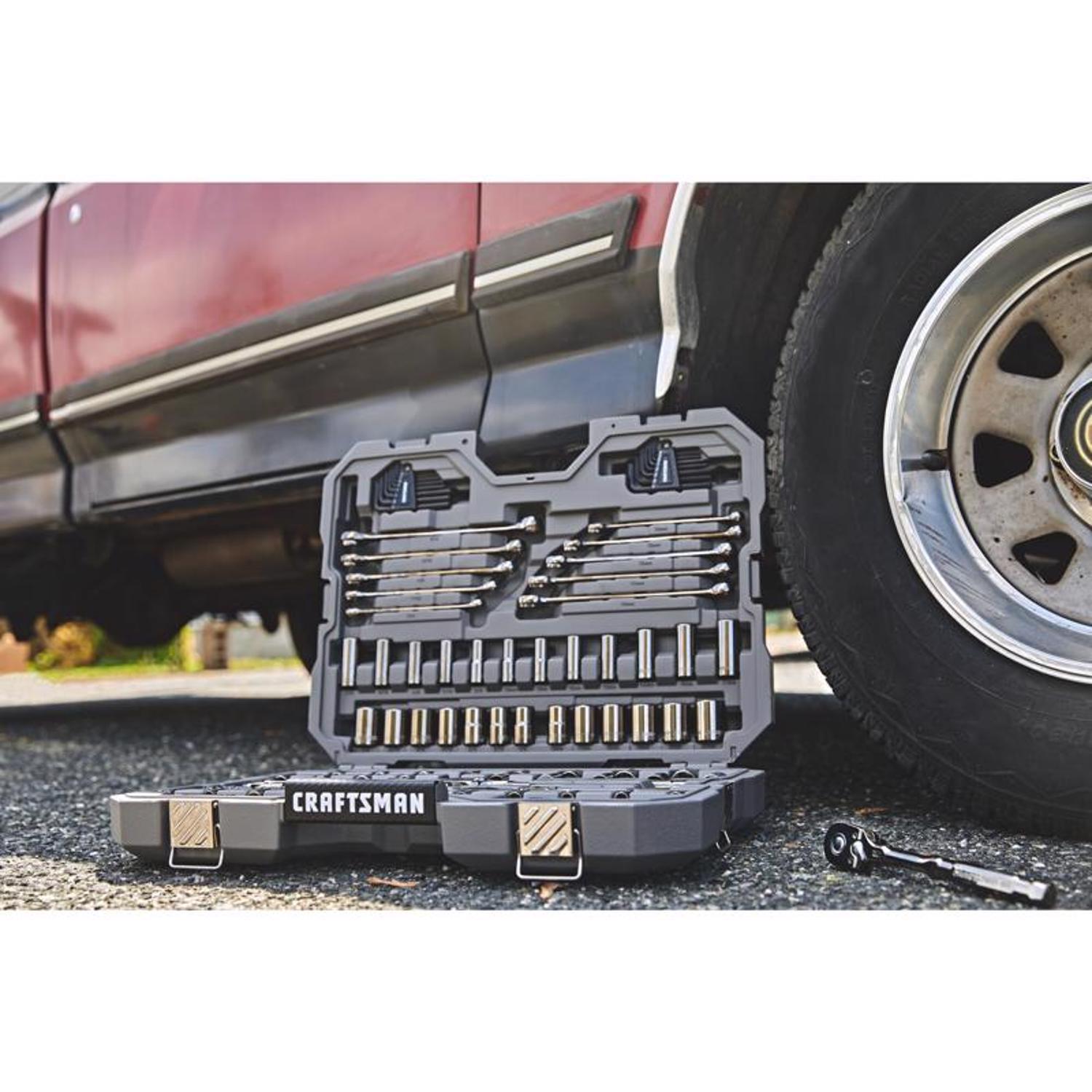 Craftsman OVERDRIVE 1/4 & 3/8 & 1/2 in. drive Metric/SAE 6 Point Mechanic's Tool Set 121 pc