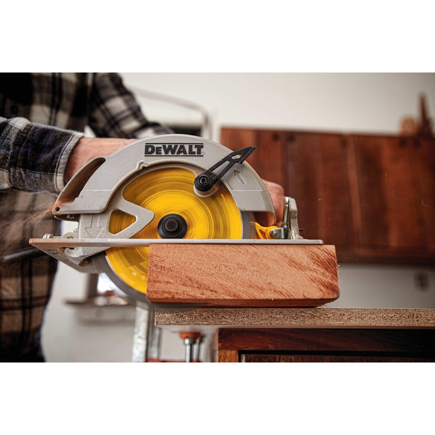 DeWalt 7-1/4 in. D X 5/8 in. Carbide Circular Saw Blade 18 teeth 1 pk