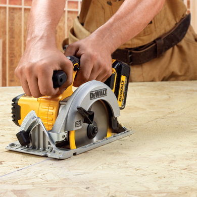 20V Max* Lithium Ion Circular Saw Kit
