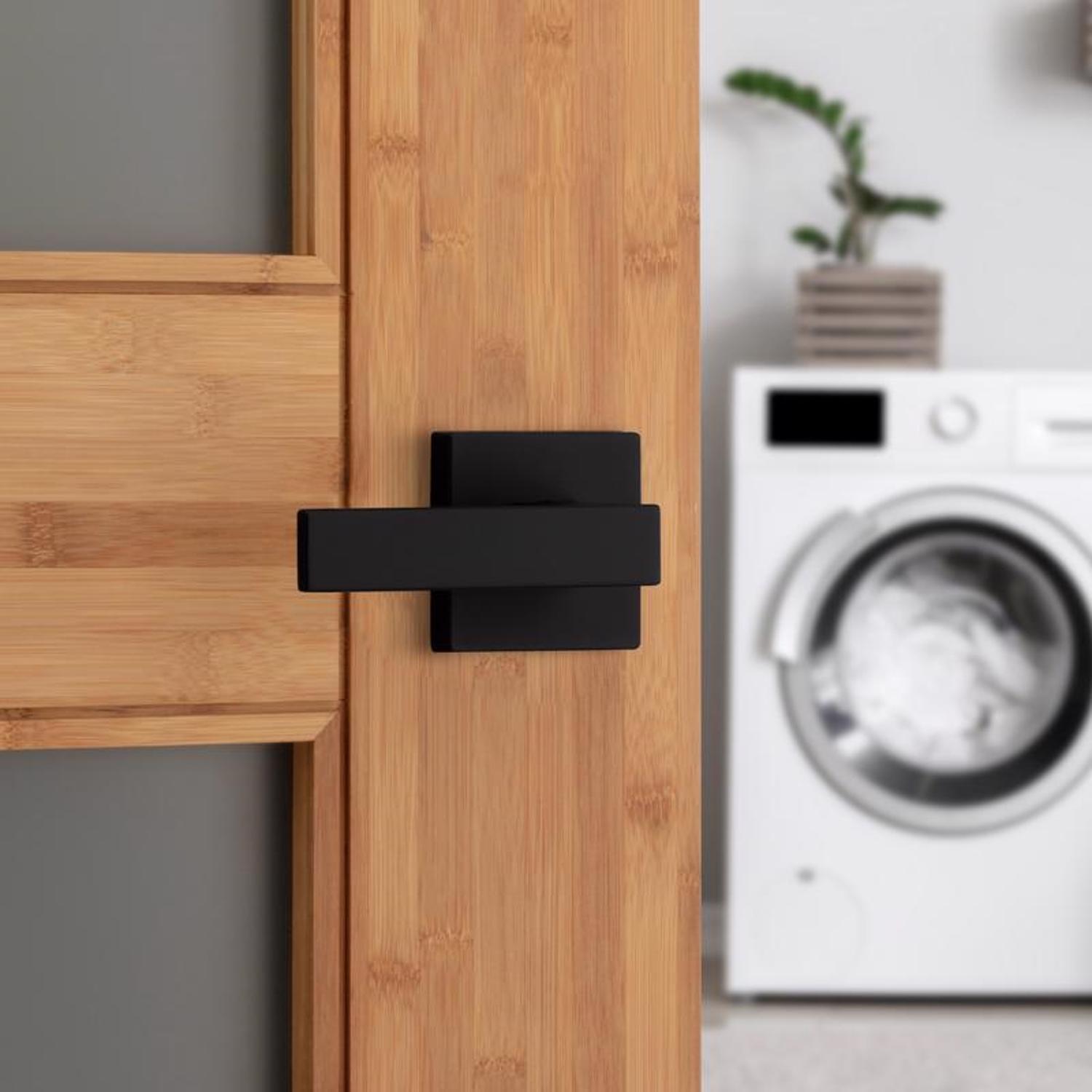 Kwikset Singapore Matte Black Passage Lever 1-3/4 in.