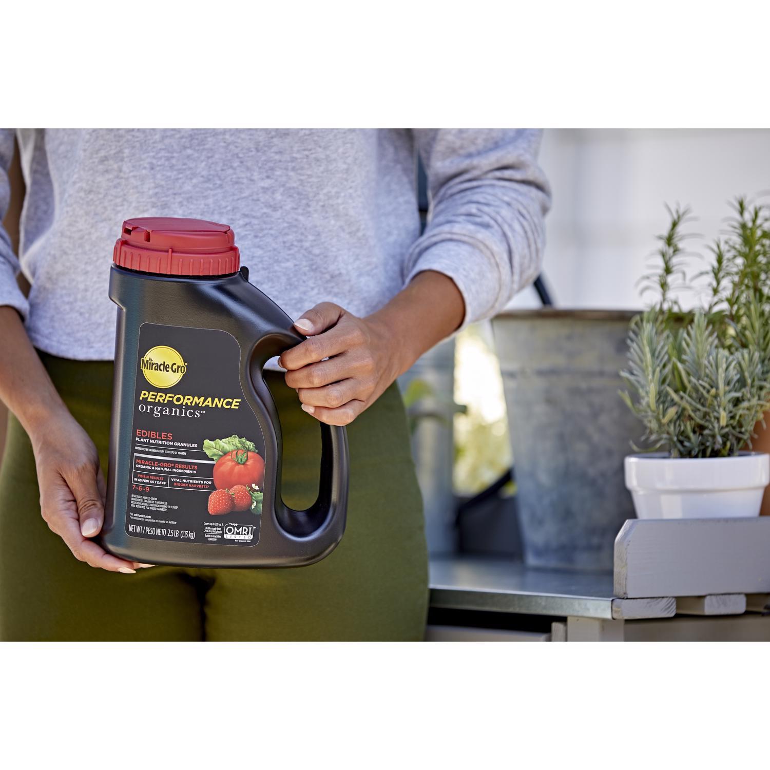 Miracle-Gro Performance Organics Organic Granules Plant Food 2.5 lb