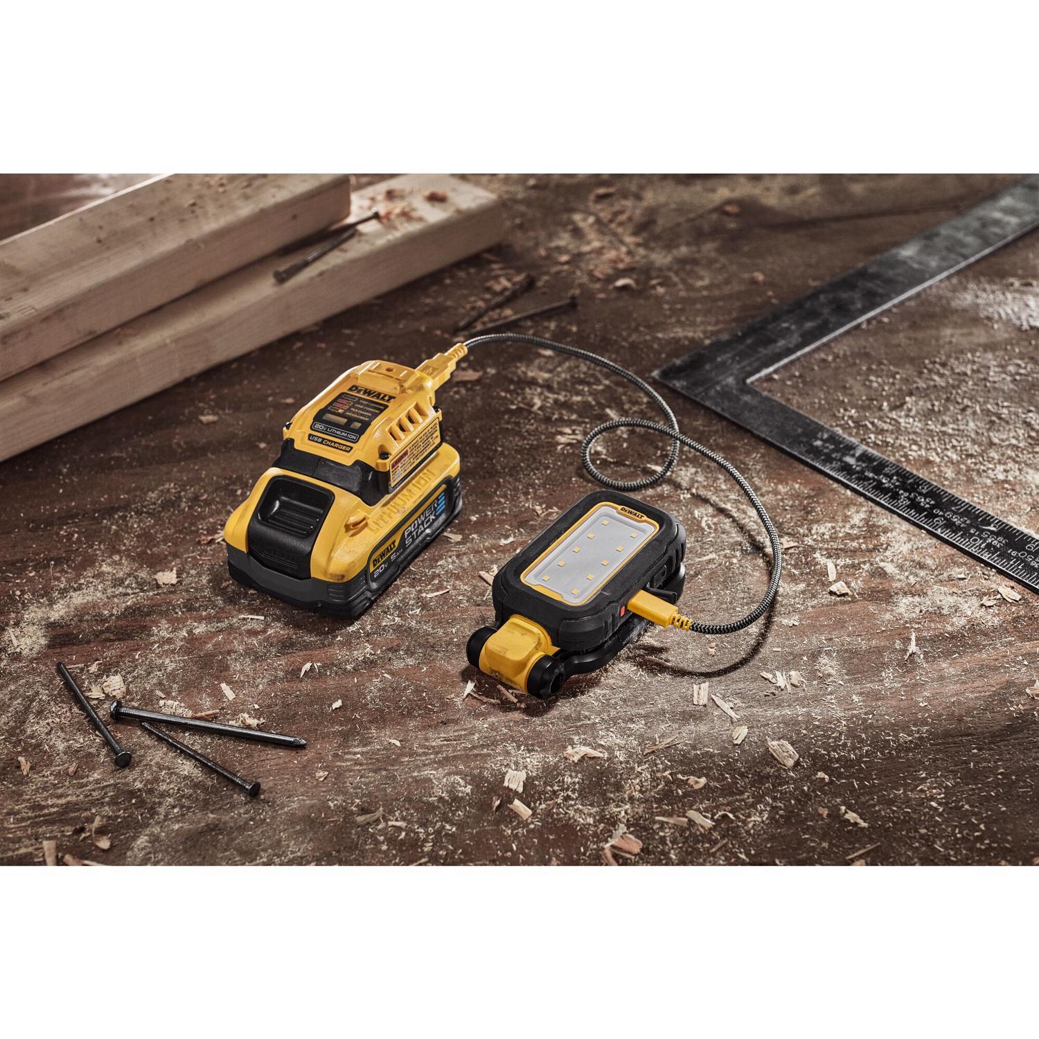 DeWalt 1000 lm LED Rechargeable Handheld Work Light