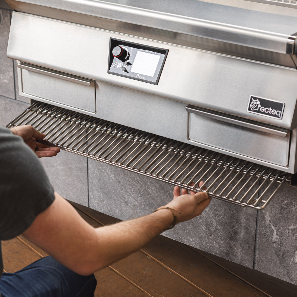 Recteq E-Series Built-In 1300 Wood Pellet Grill
