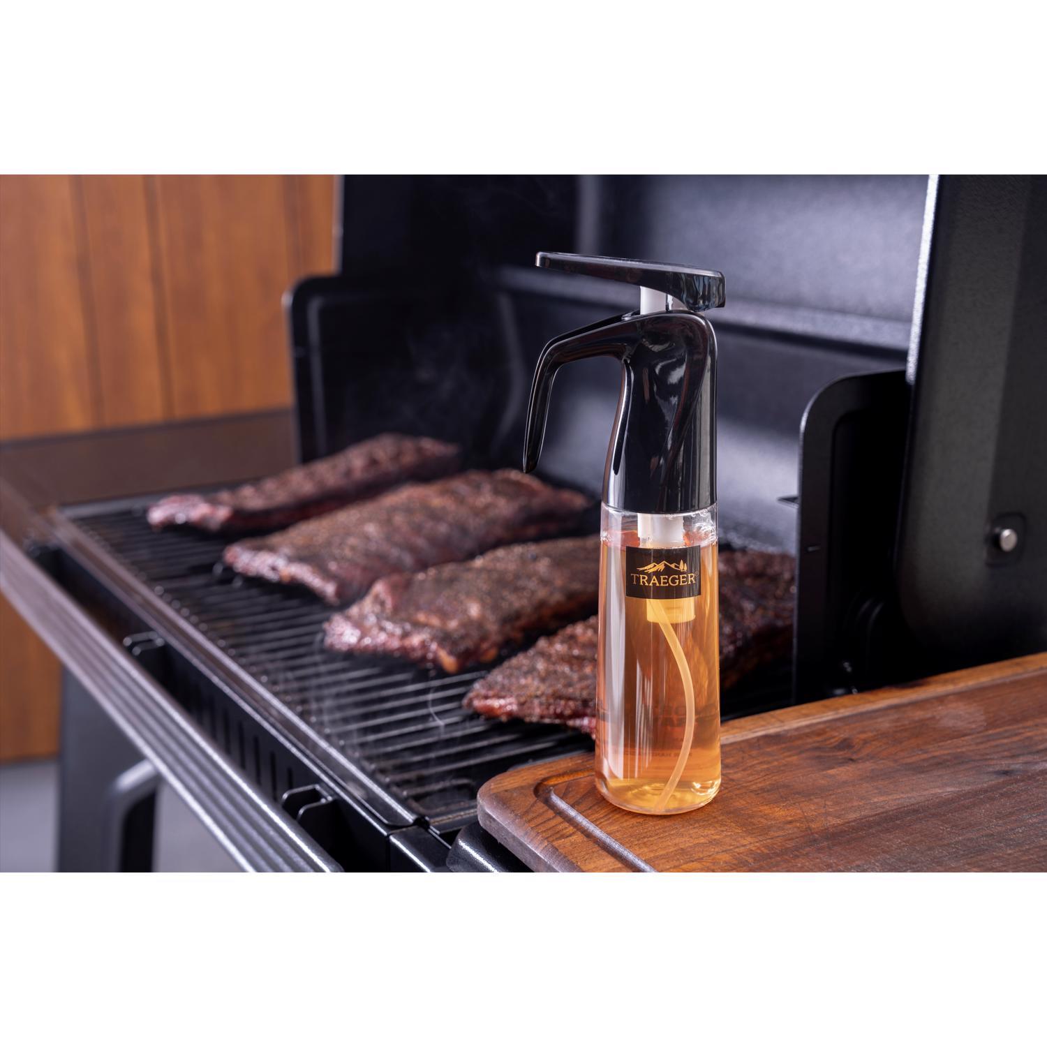 Traeger Black/Clear Basting Bottle