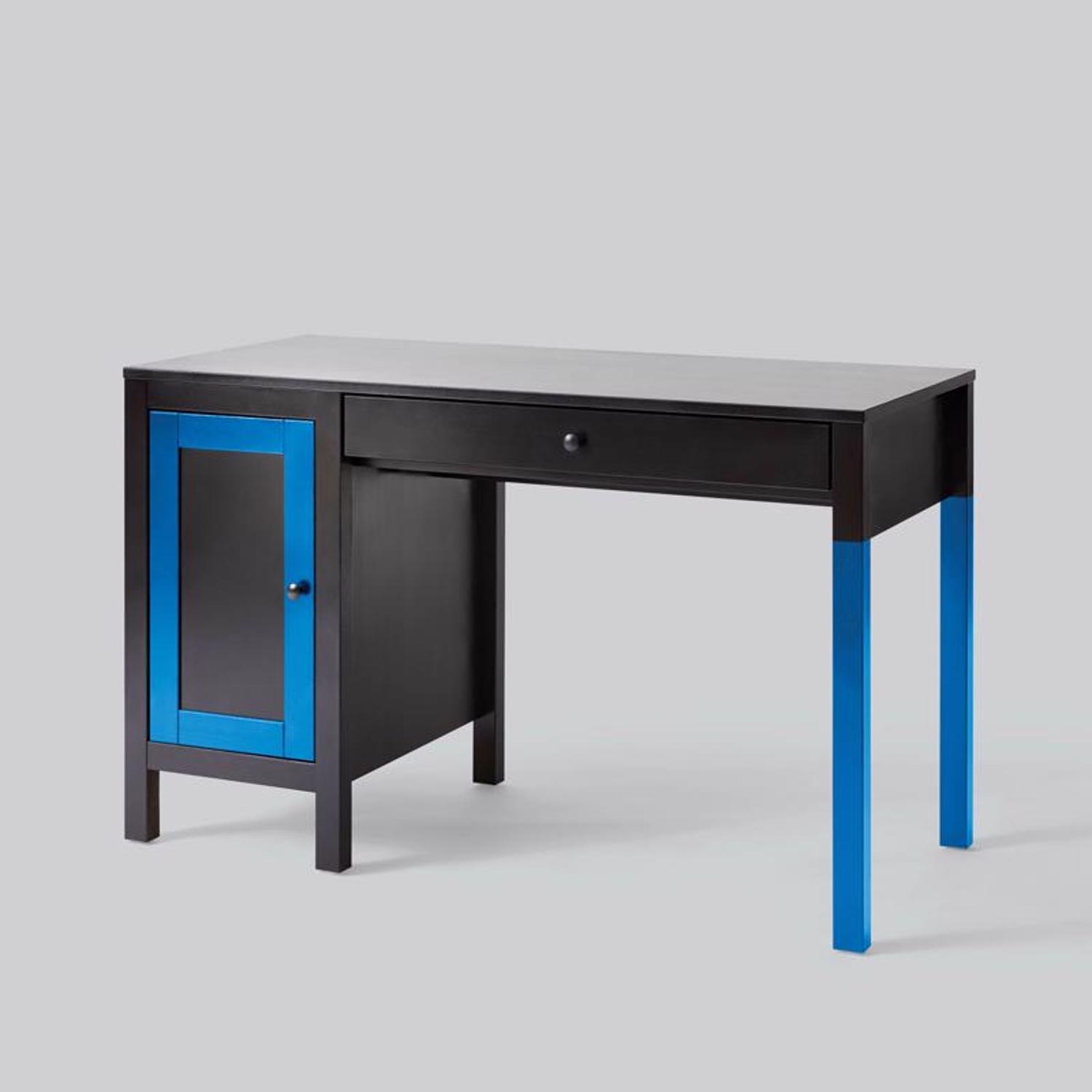 Rust-Oleum Painters Touch Gloss Black Water-Based Ultra Cover Paint Exterior and Interior 0.5 pt