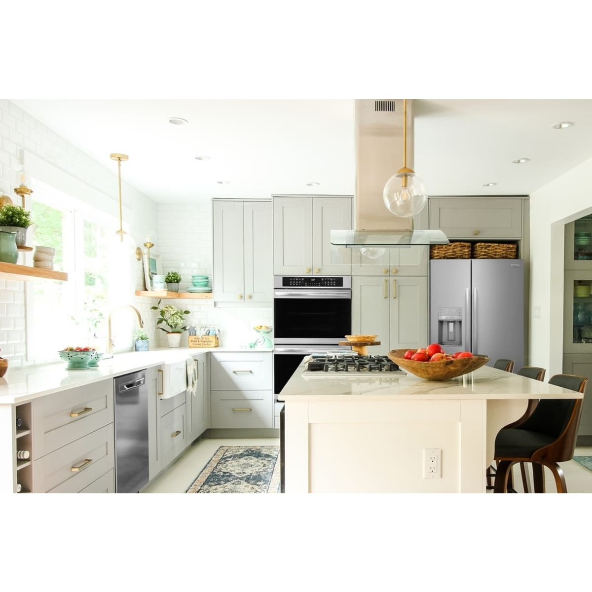 Frigidaire 36 in. Freestanding Side by Side Refrigerator with 25.6 Cu. Ft. Total Capacity