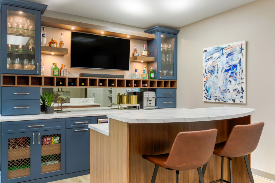 Hartson-Kennedy Laminate Kitchen Countertop 10 ft. Calcutta Marble Caspian Edge No Backsplash RM Cut
