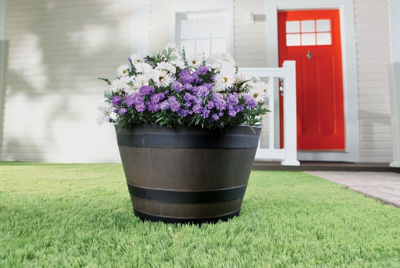 Southern Patio 12.2 in. H X 20.5 in. W X 20.5 in. D Resin Whiskey Barrel Planter Brown