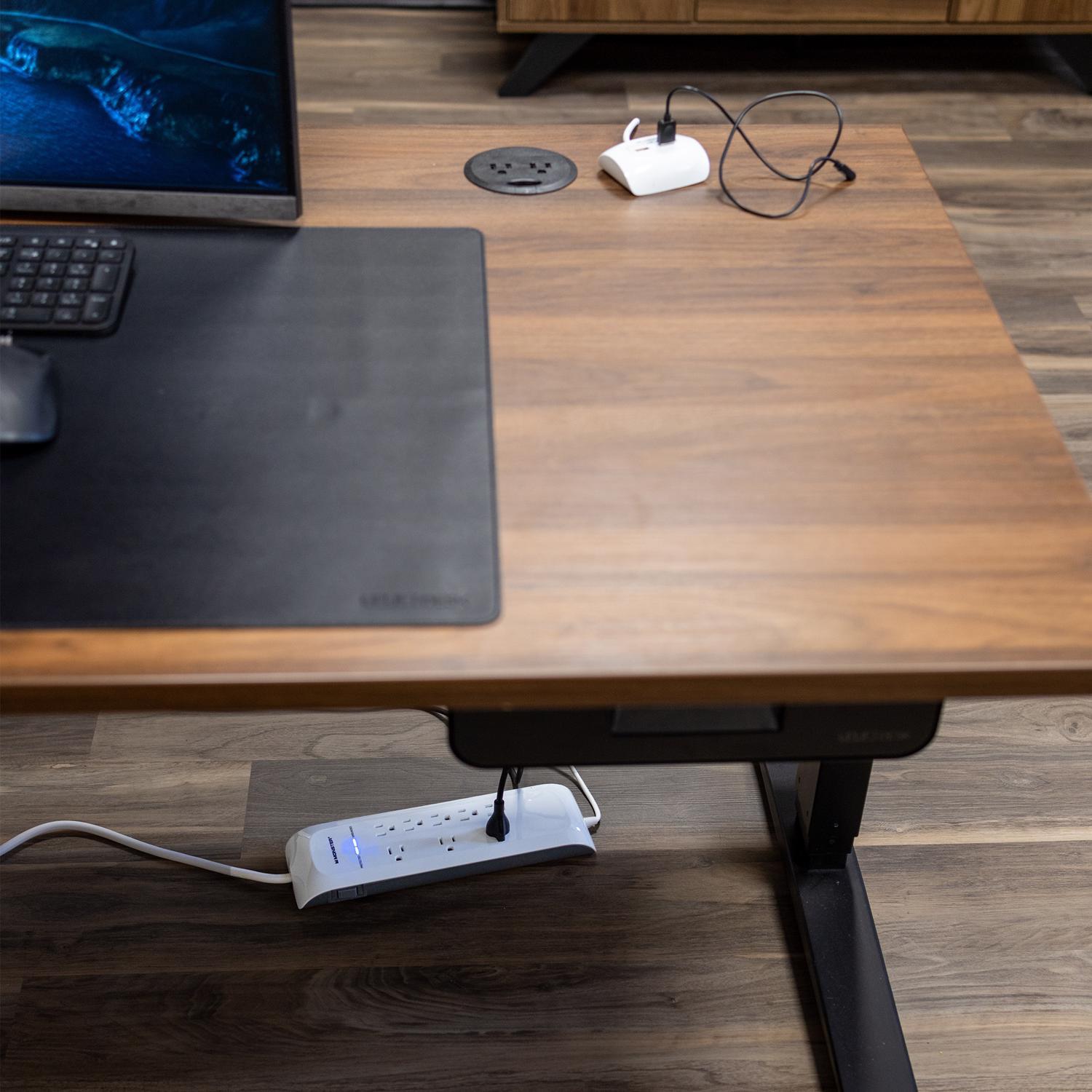 Monster Just Power It Up 4 ft. L 8 outlets Surge Protector w/USB White 1080 J