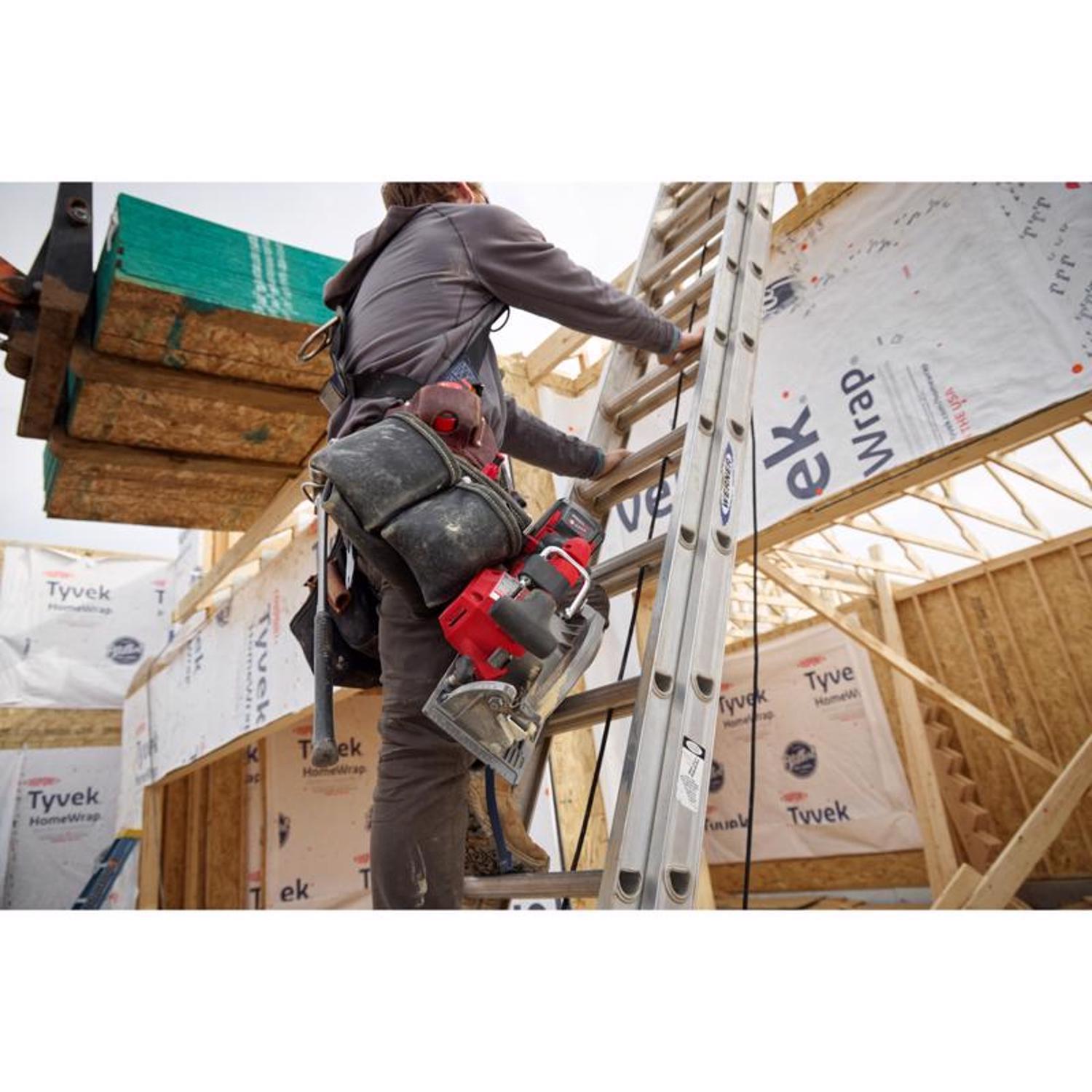 Milwaukee M18 FUEL M18 6 amps 6-1/2 in. Cordless Brushless Circular Saw Tool Only