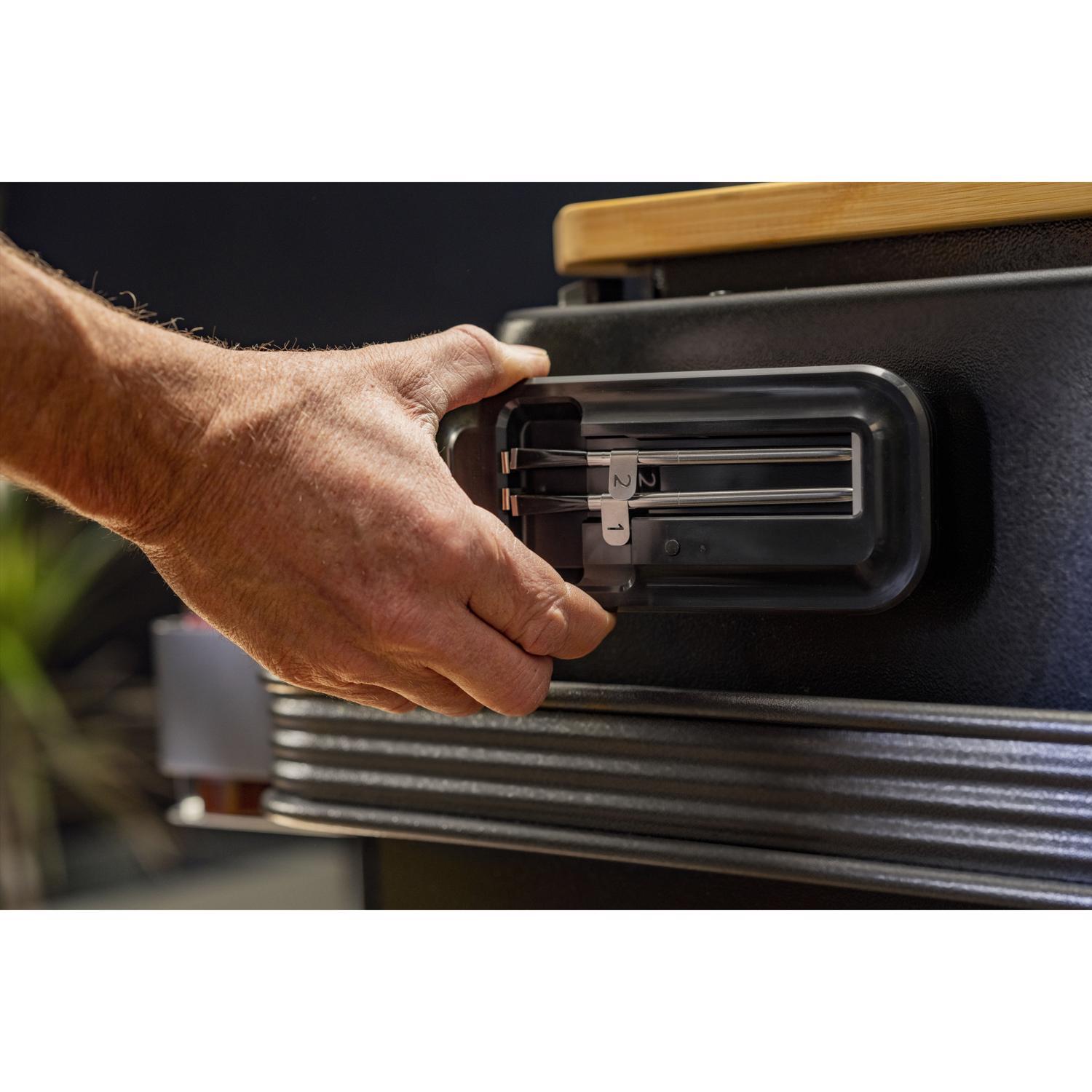 Traeger Bluetooth Enabled Grill/Meat Thermometer