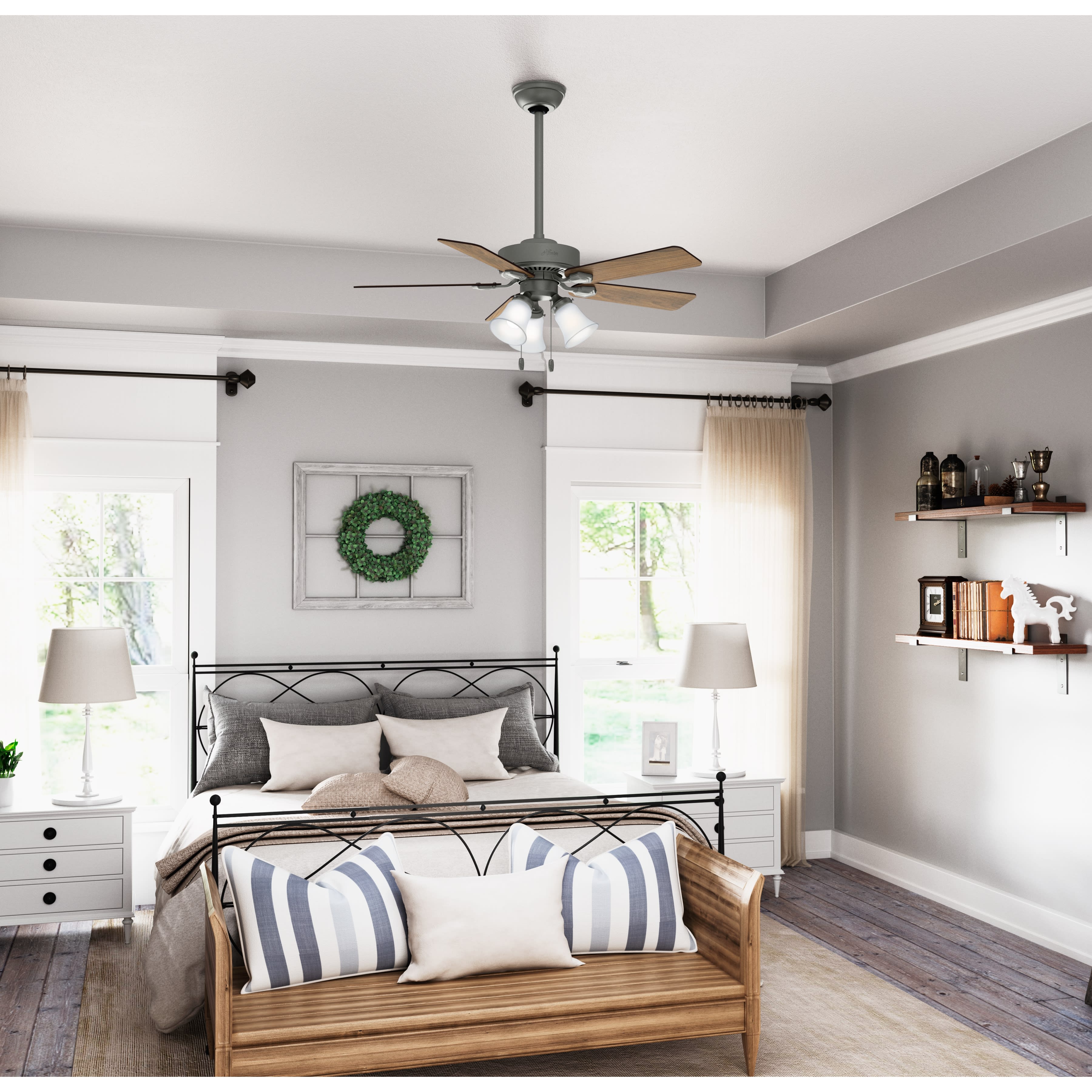 Hunter Fan Swanson 44 inch Matte Silver with Autumn Walnut / Natural Wood Blades Ceiling Fan