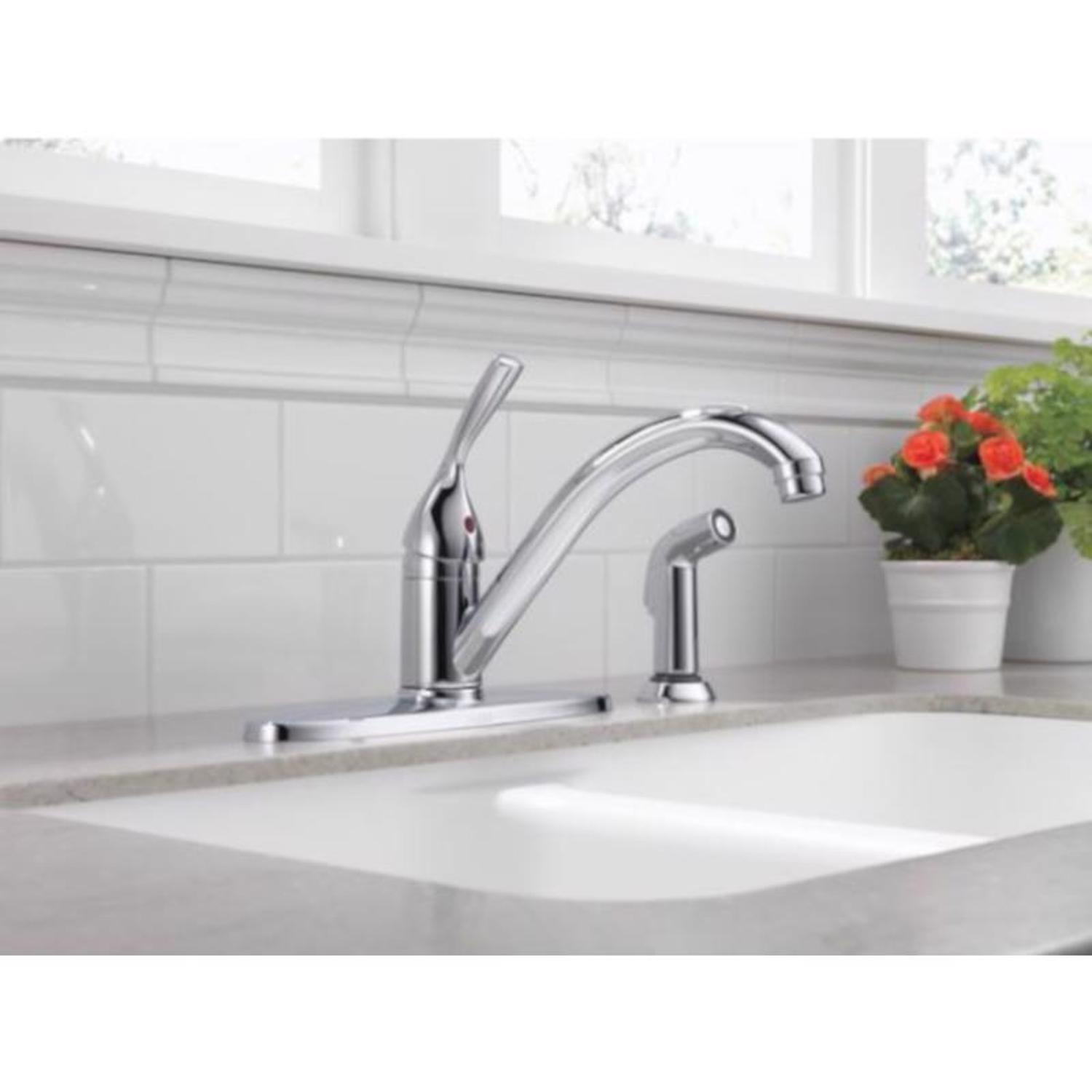 Delta Classic One Handle Chrome Kitchen Faucet Side Sprayer Included