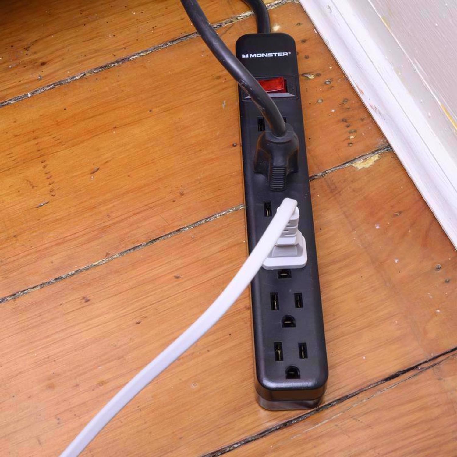 Monster Just Power It Up 2 ft. L 6 outlets Surge Protector Black 400 J