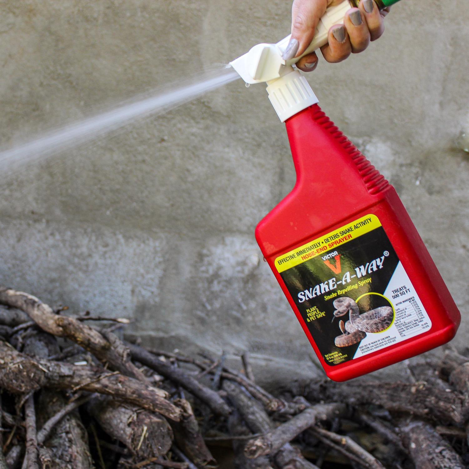 Victor Snake-A-Way Animal Repellent Liquid For Snakes 32 oz