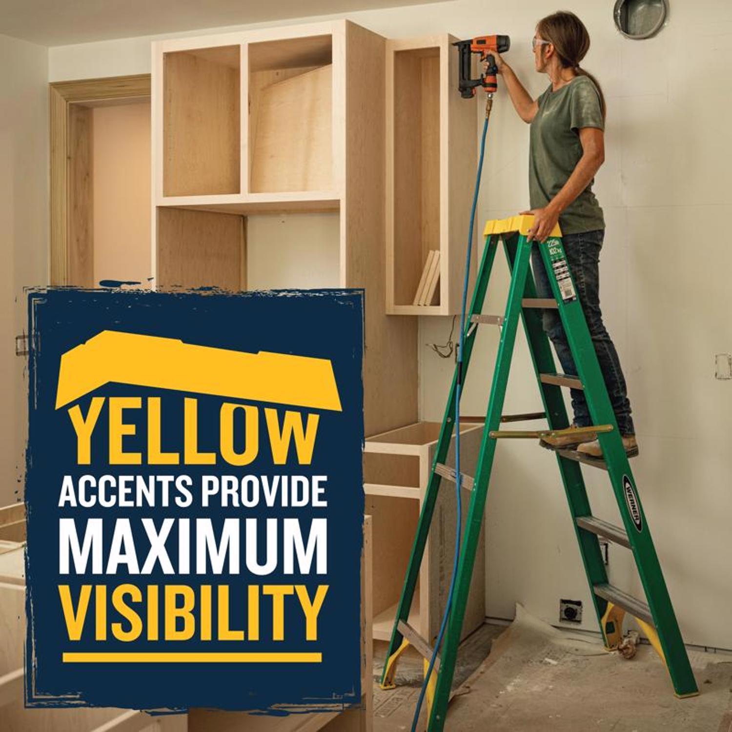 Werner 8 ft. H Fiberglass Step Ladder Type II 225 lb. capacity