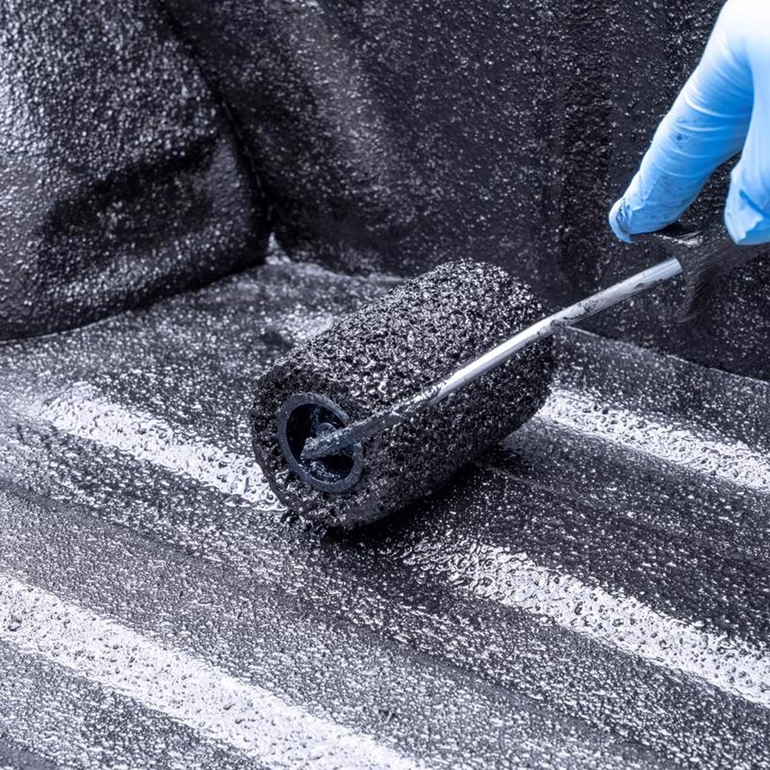 Herculiner Black Truck Bed Coating Kit 1 gal