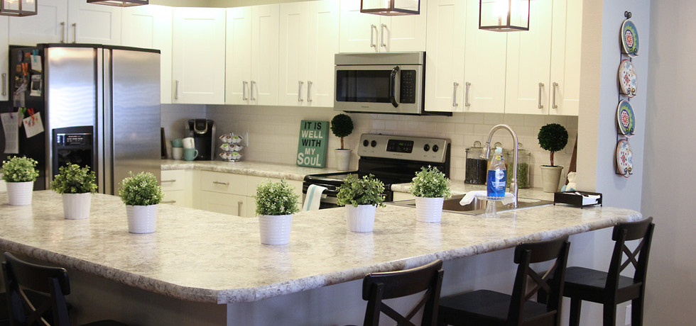 Hartson-Kennedy Laminate Kitchen Countertop 10 ft. Spring Carnival Caspian Edge LM Cut
