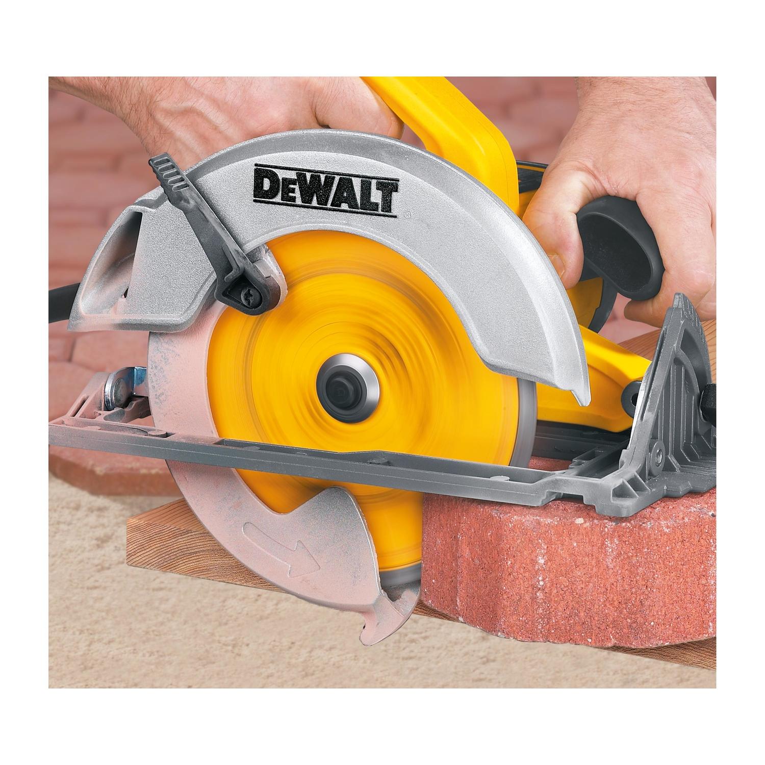 DEWALT 7 in. D X 5/8 in. XP Extended Performance Diamond Masonry Blade 1 pk
