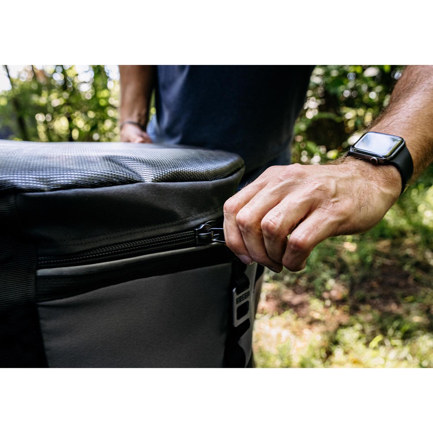 Breeo Y Series Transit Case Gray Grill Cover/Carry Bag