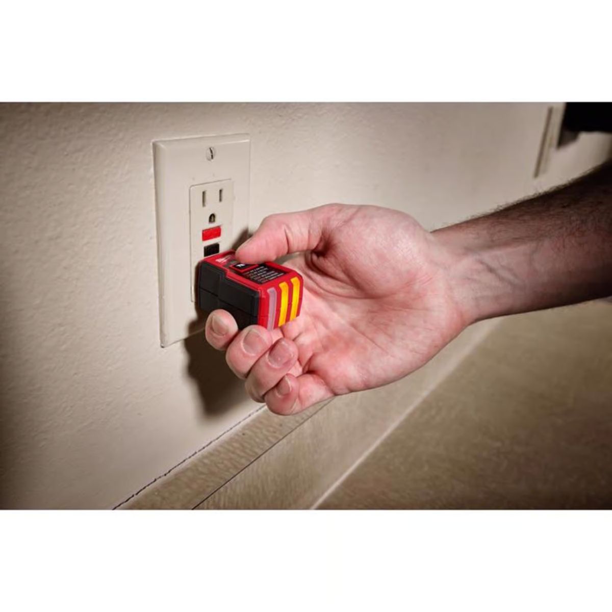 Milwaukee LED Receptacle Tester 1 Pack