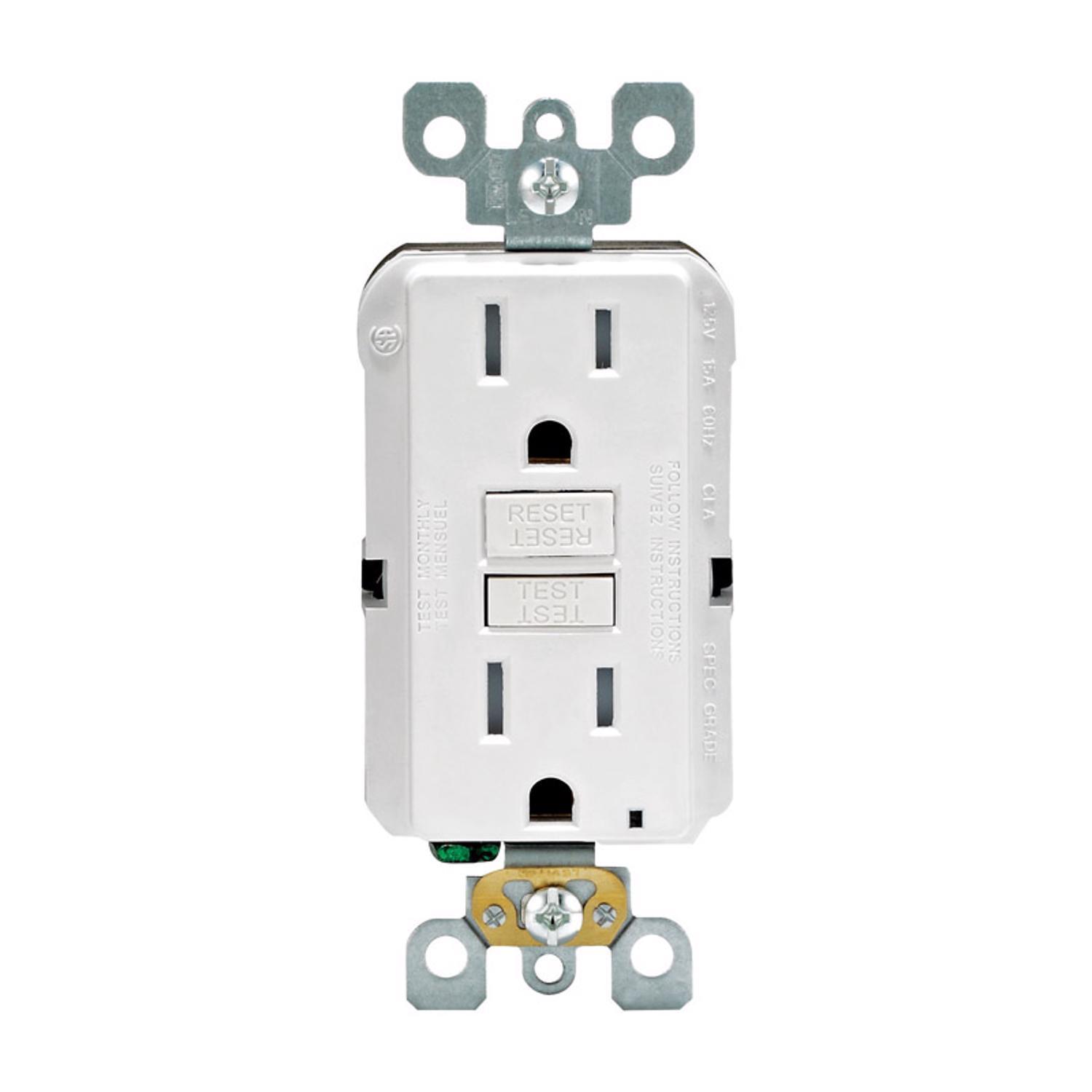 Leviton SmartlockPro 15 amps 125 V Duplex White GFCI Outlet 5-15R 1 pk