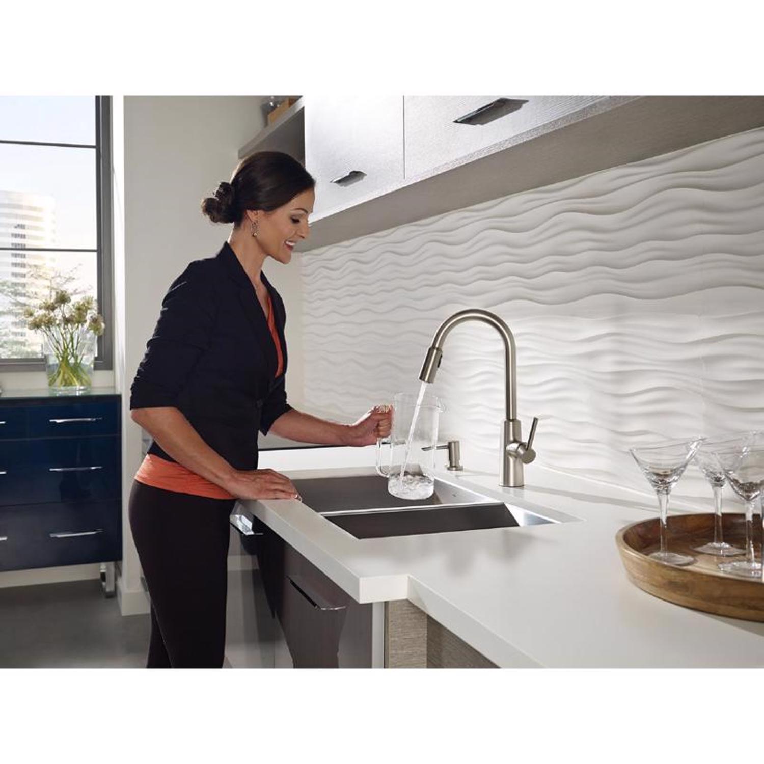 Moen Nori One Handle Stainless Steel Pull-Down Kitchen Faucet