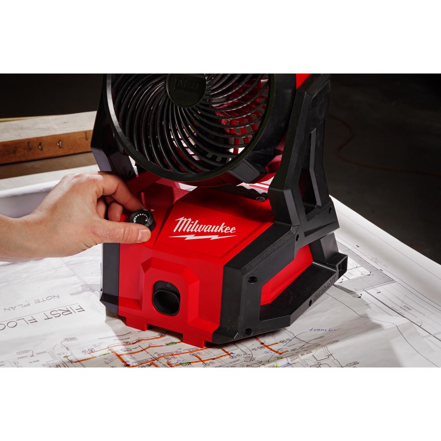 Milwaukee M18 16 in. H Personal Fan