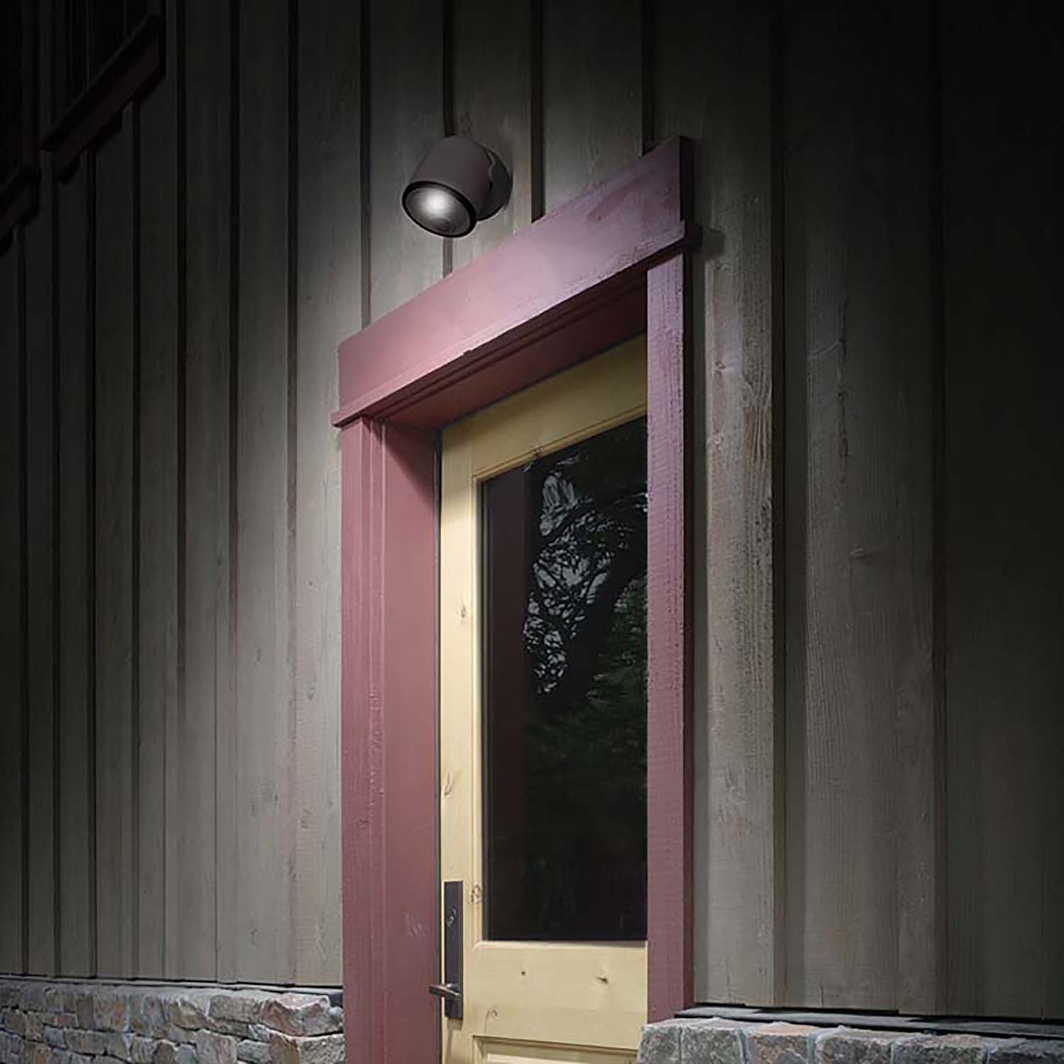 Light It! COB LED 400 Lumen Security Floodlight (Bronze)