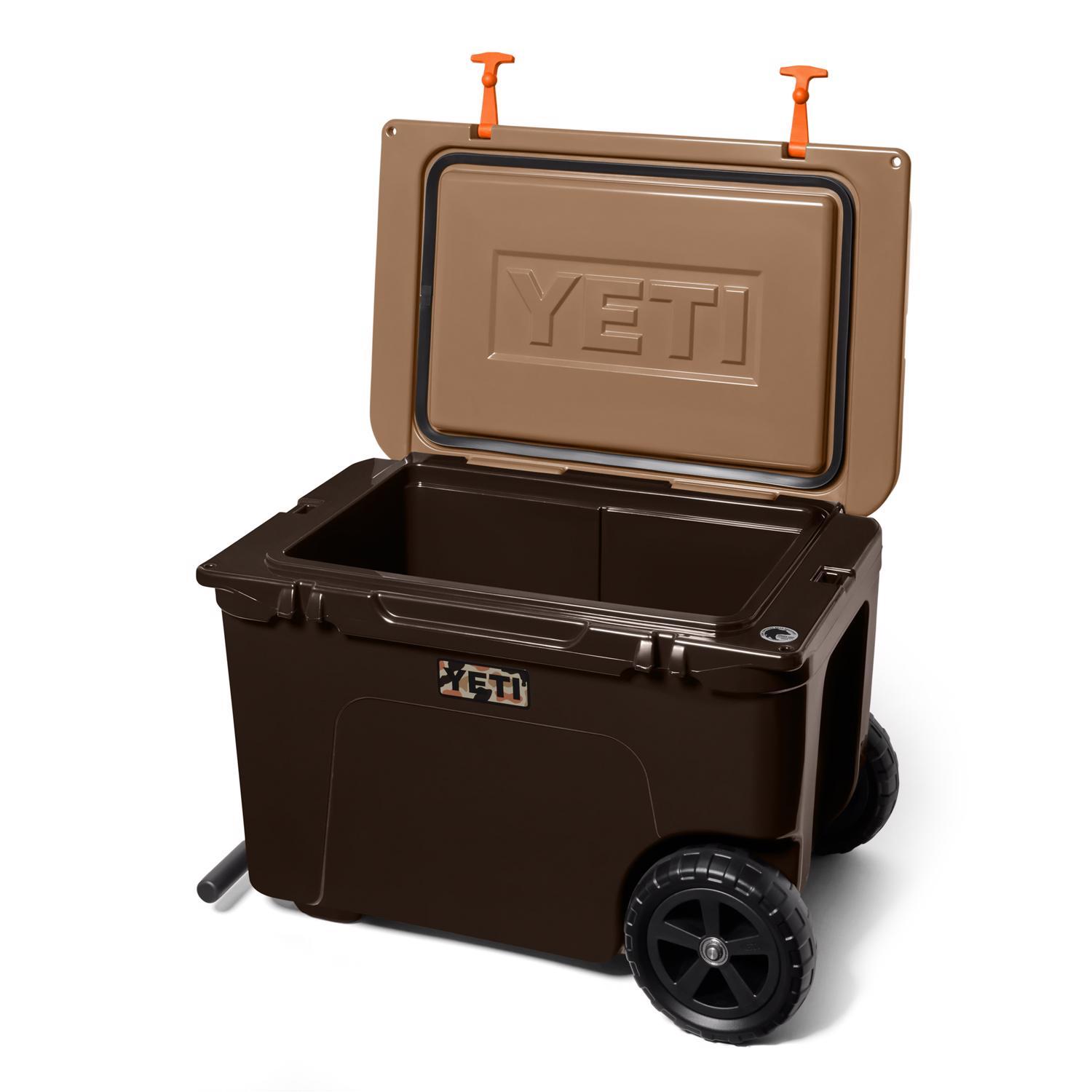 YETI Tundra Haul Wetlands Camo 82 cans Roller Cooler