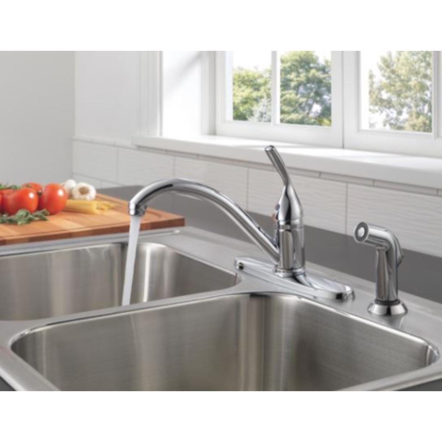 Delta Classic One Handle Chrome Kitchen Faucet Side Sprayer Included ...