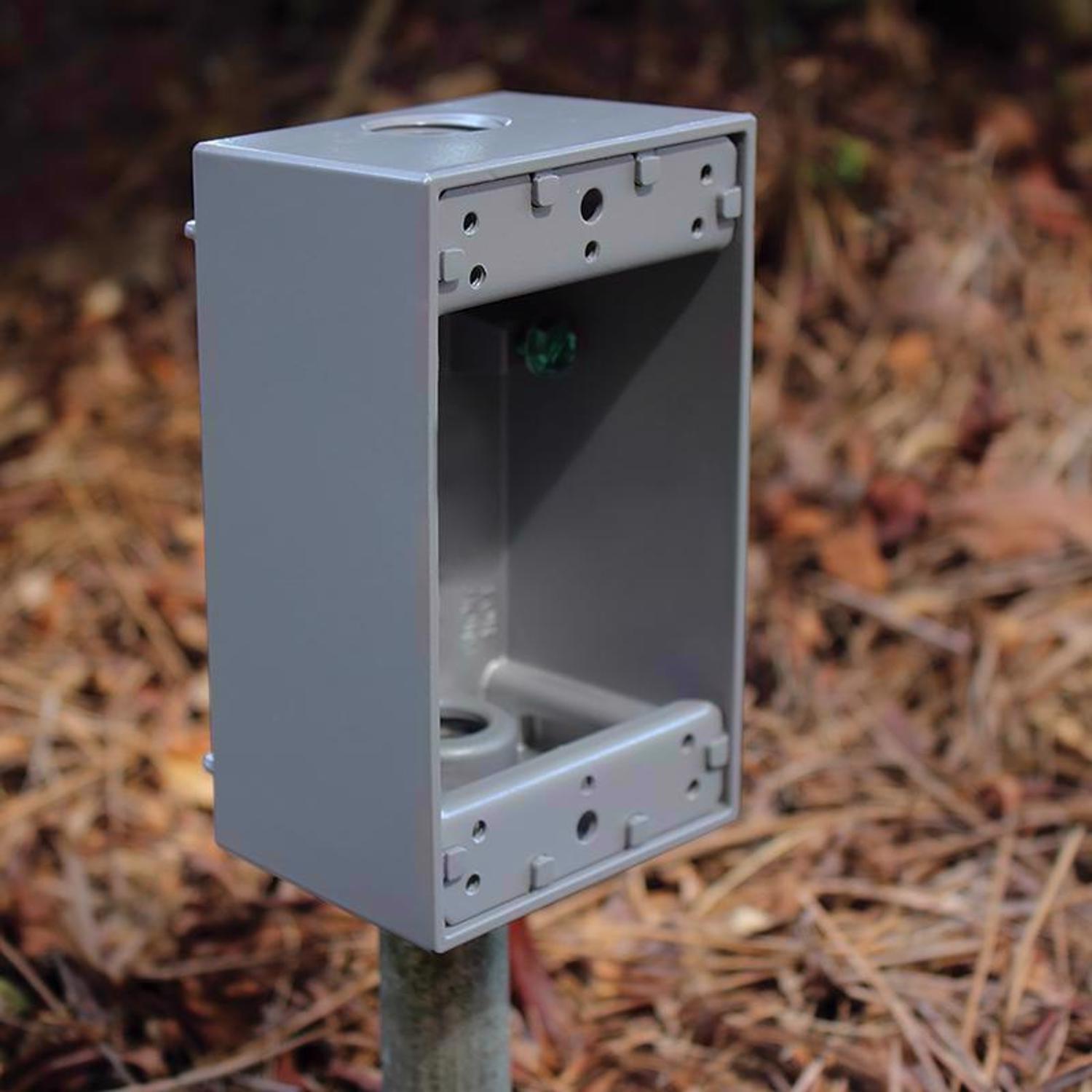 Sigma Engineered Solutions New Work 18.3 cu in Rectangle Metallic Weatherproof Box Gray