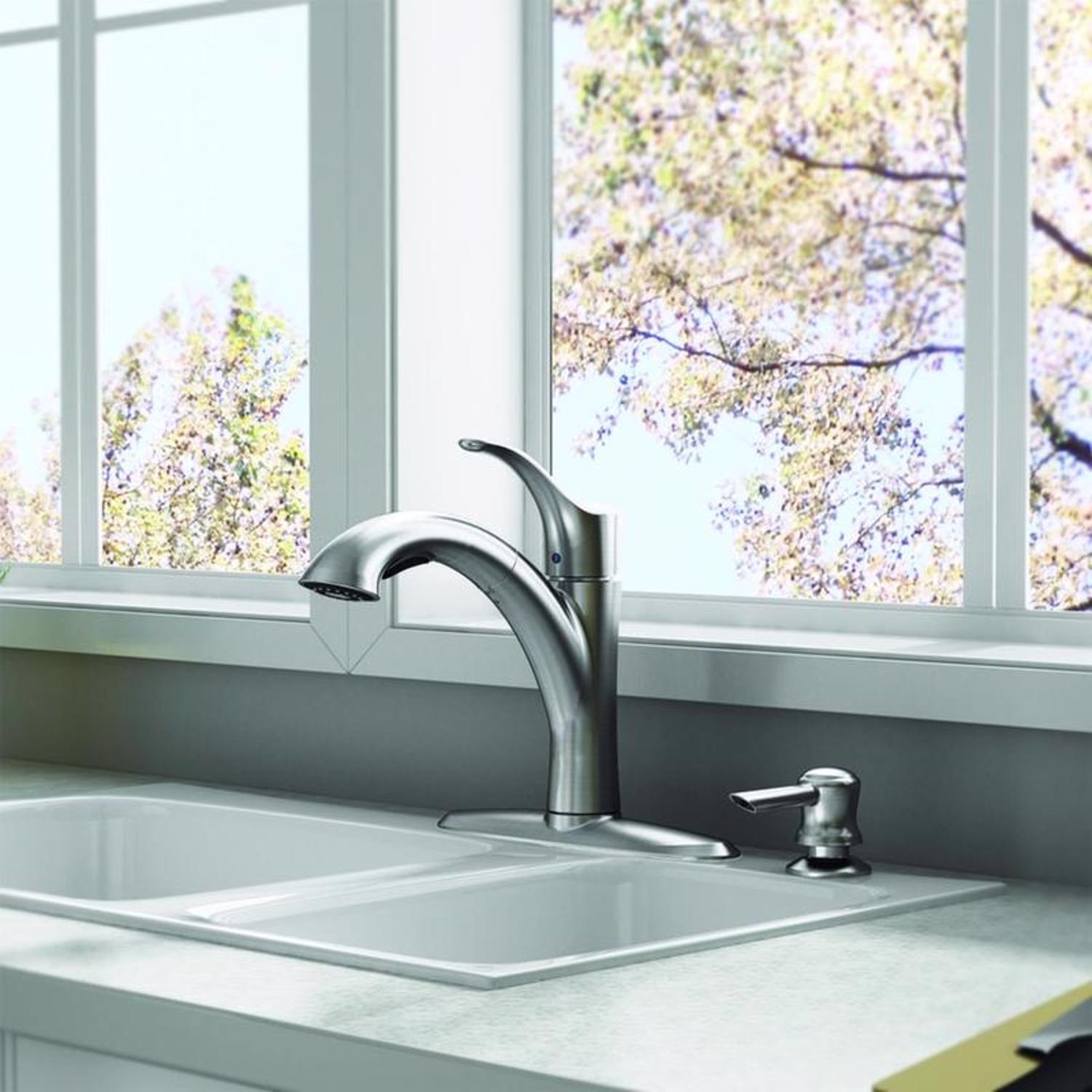 American Standard Mesa One Handle Stainless Steel Pull-Out Kitchen Faucet