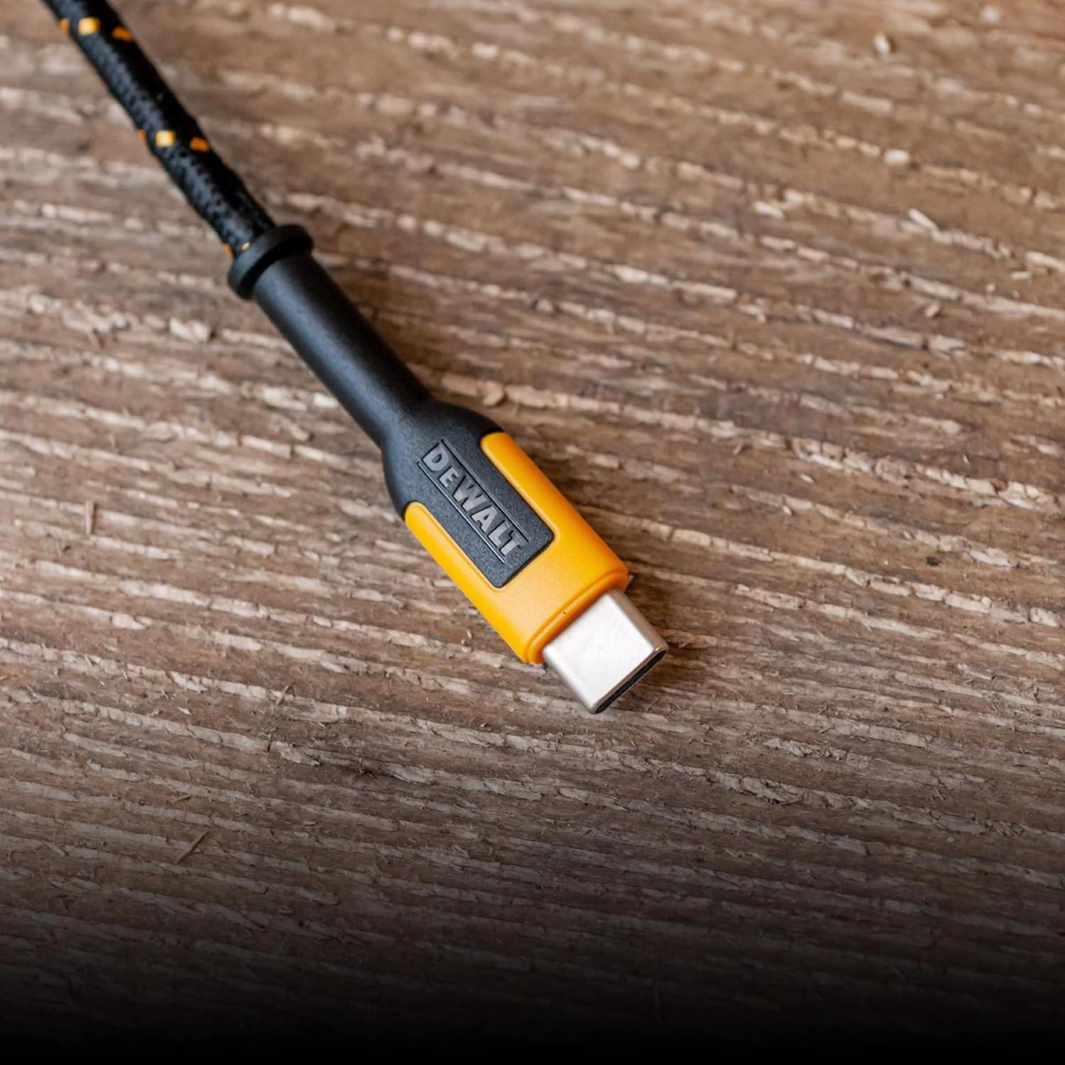 DeWalt USB-A to USB-C Cable 4 ft. Black/Yellow