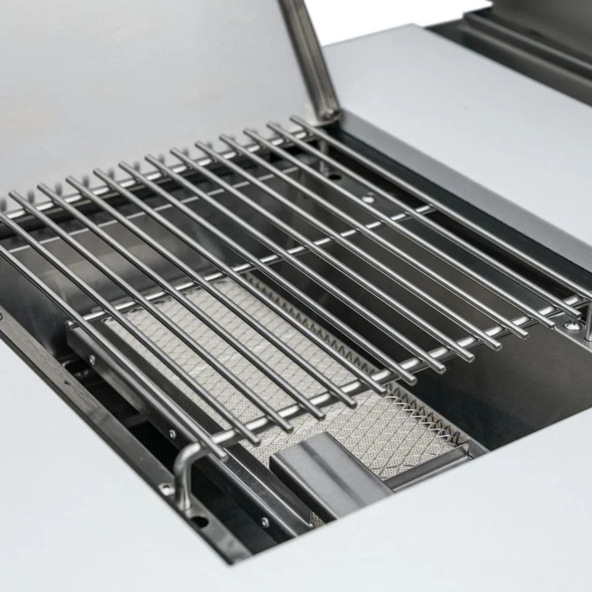 Mont Alpi 805 Island with Beverage Center and 90 Degree Corner / 6-Burner Grill, 2 Infrared Burners, Sink, Fridge, Stainless Steel