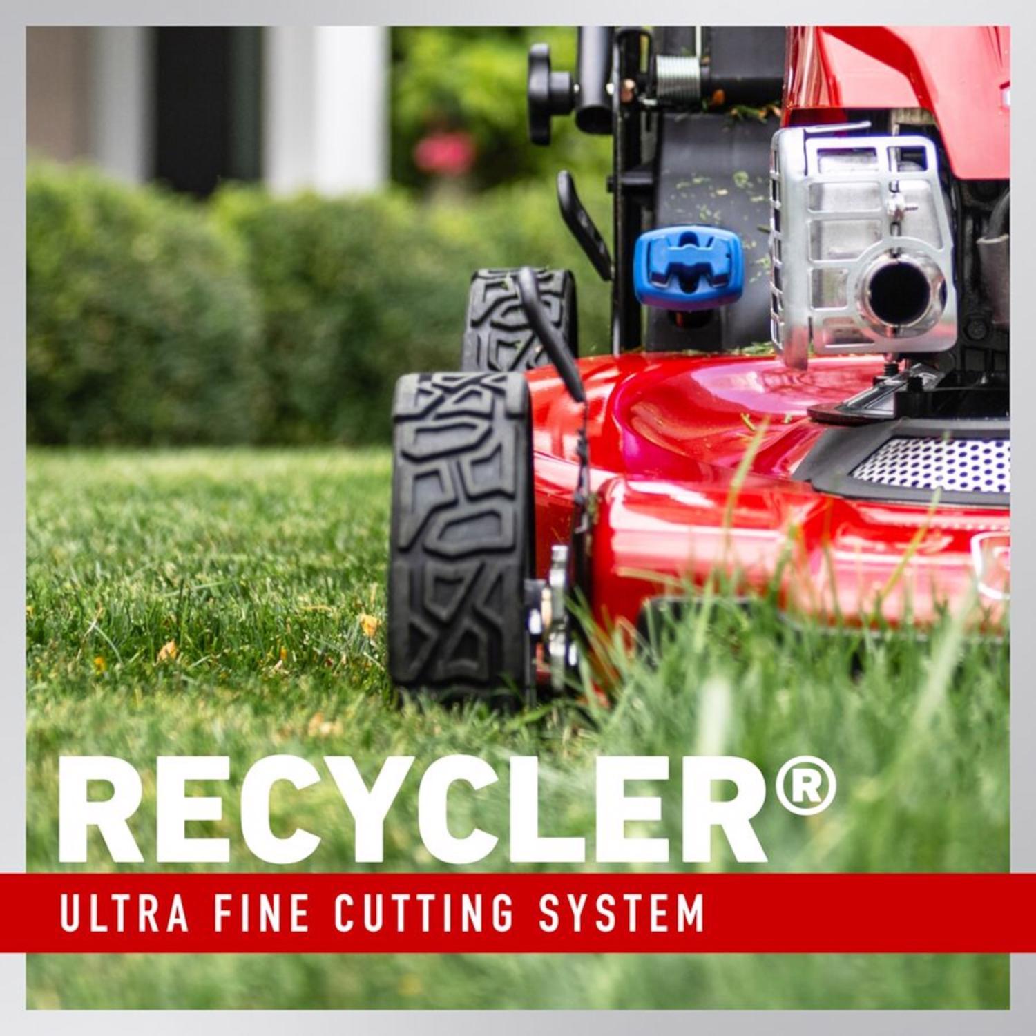 Toro Recycler 21462 22 in. 163 cc Gas Self-Propelled Lawn Mower