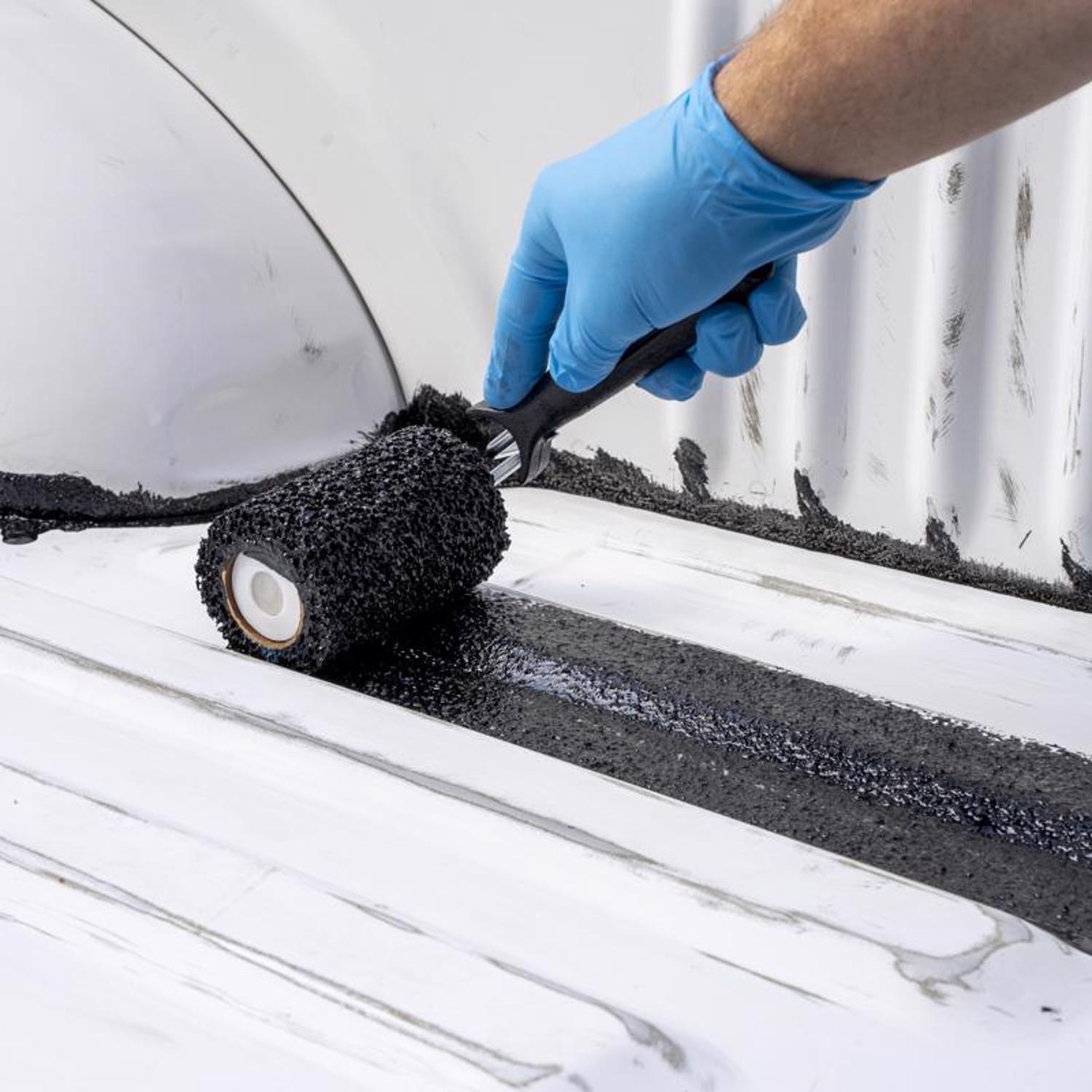 Herculiner Black Truck Bed Coating Kit 1 gal