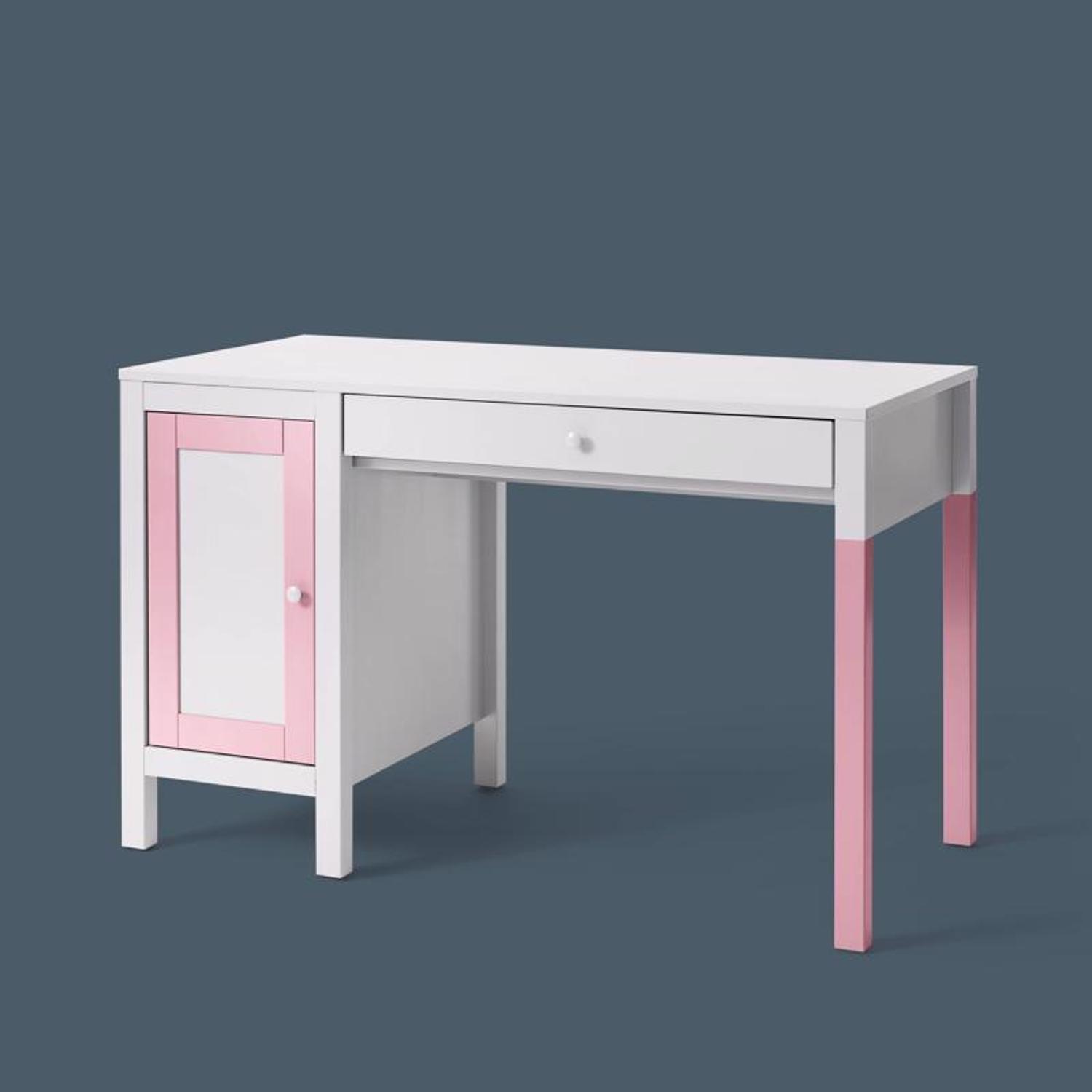 Rust-Oleum Painters Touch Gloss White Water-Based Ultra Cover Paint Exterior and Interior 0.5 pt