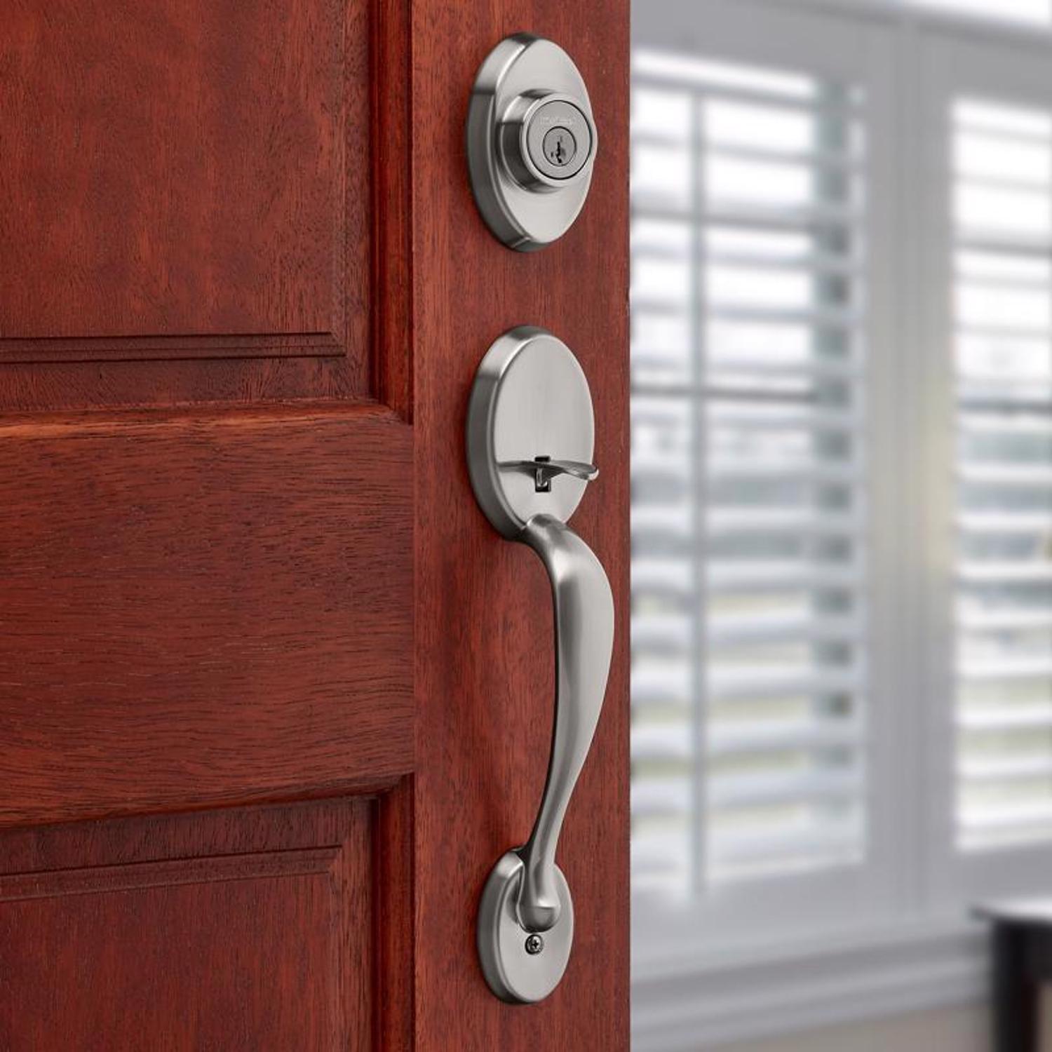 Kwikset Chelsea Satin Nickel Entry Handleset 1-3/4 in.