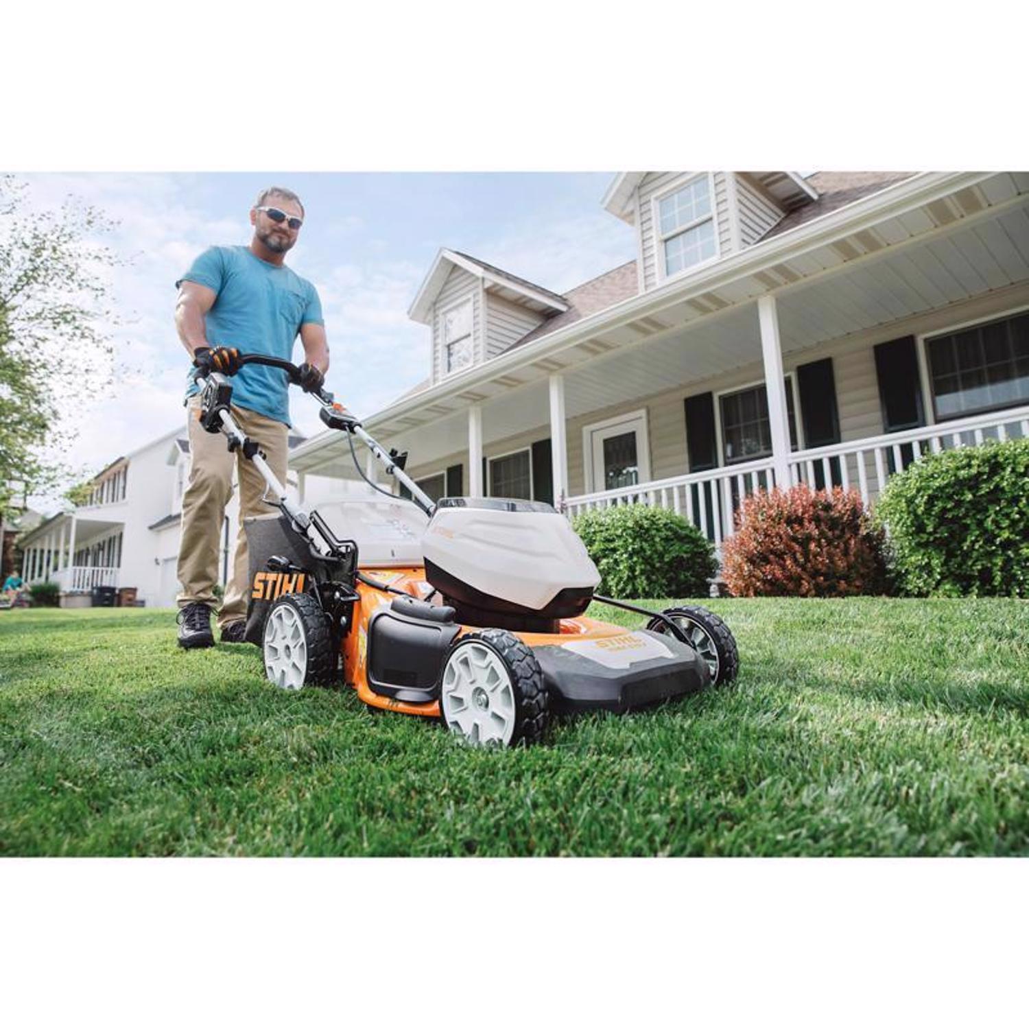 STIHL RMA 510 V 21 in. 36 V Battery Self-Propelled Lawn Mower Kit (Battery & Charger)
