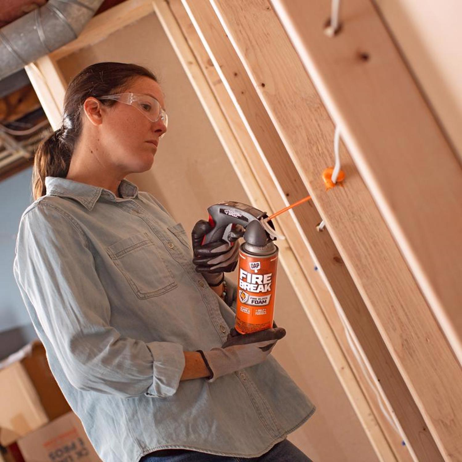 DAP Comfort Spray Black Lightweight Composite Foam Applicator 1 pk