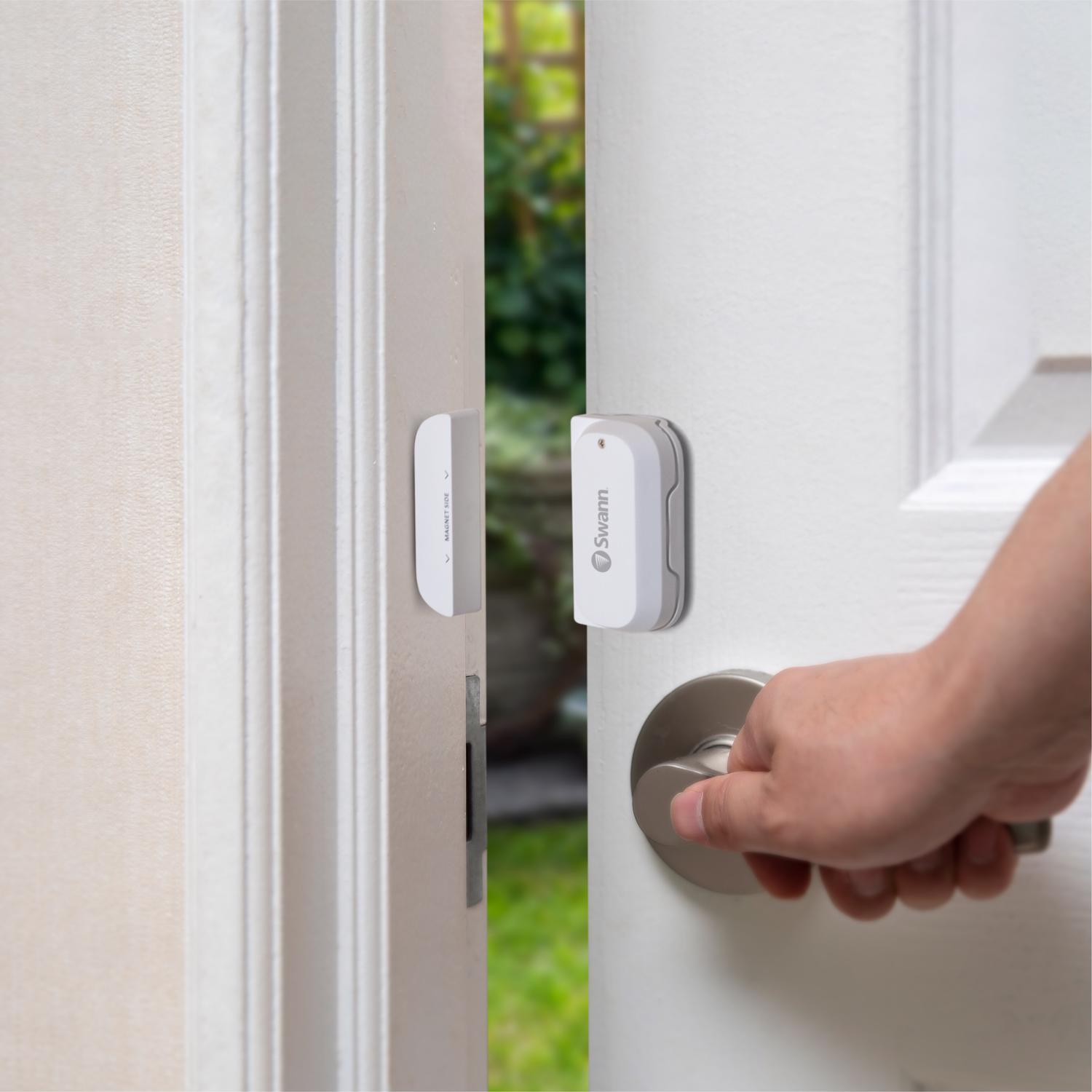 Swann Battery Powered Indoor and Outdoor White Smart-Enabled Door and Window Sensor