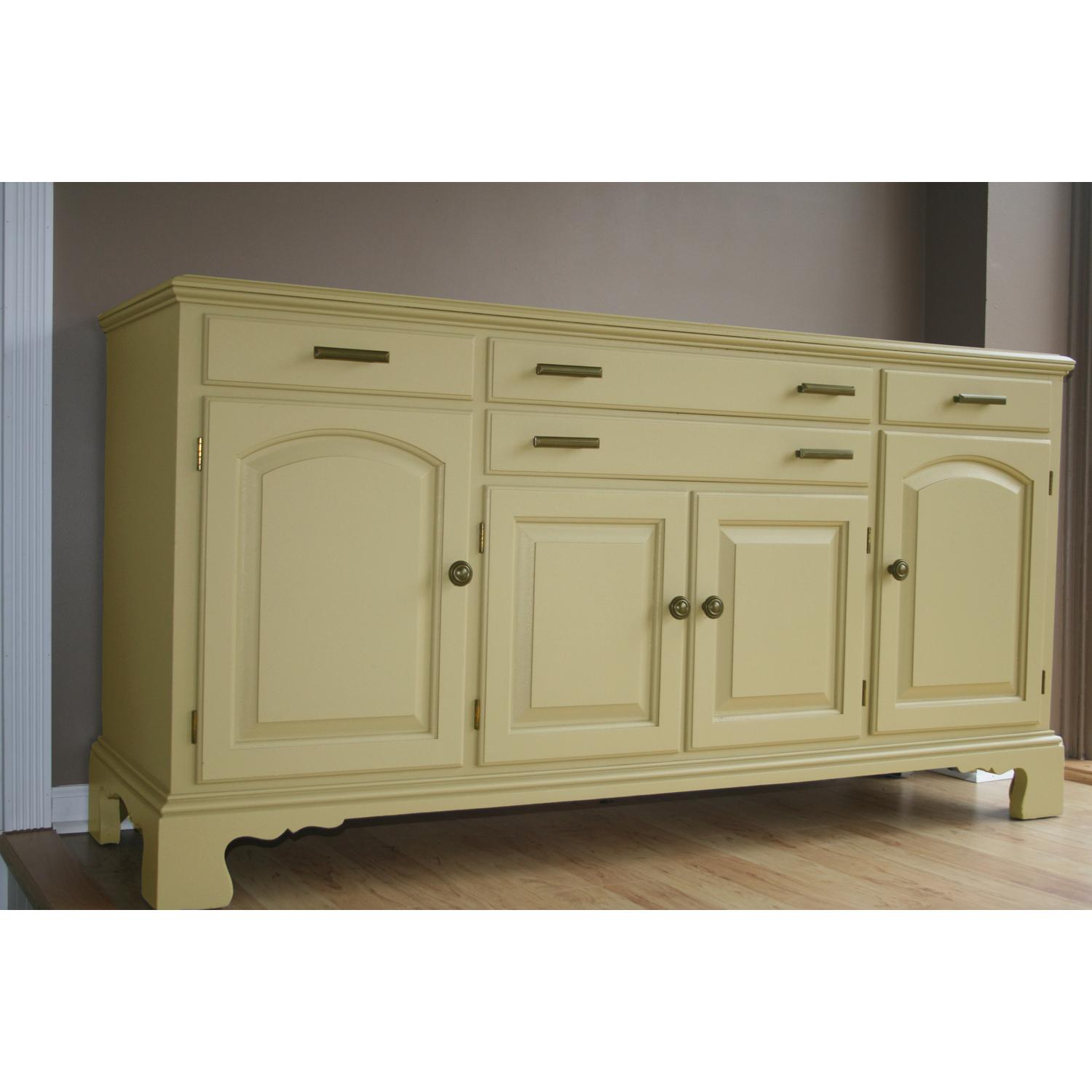 Beyond Paint Matte Buttercream Water-Based Paint Exterior and Interior 1 qt